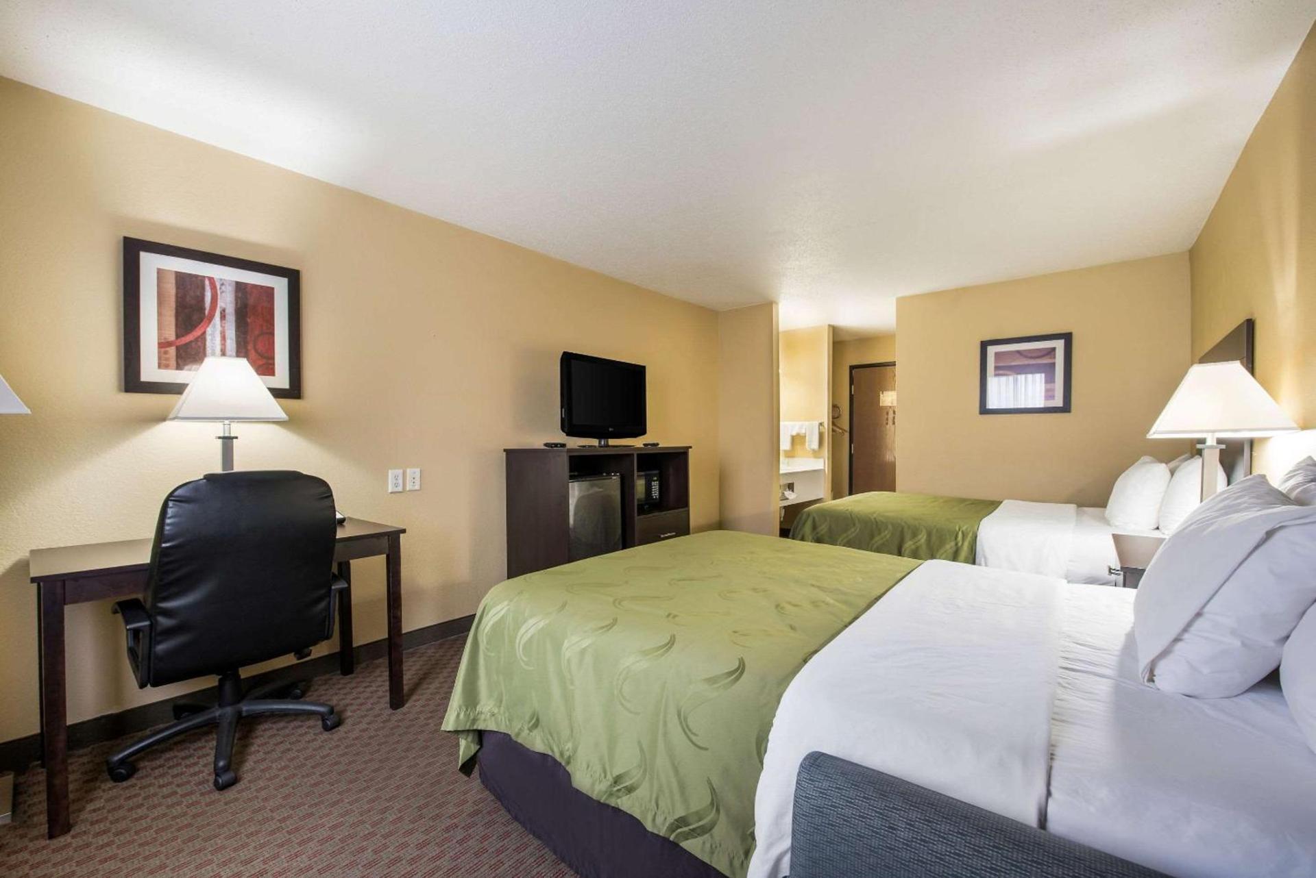 Quality Inn & Suites Menomonie photo 12