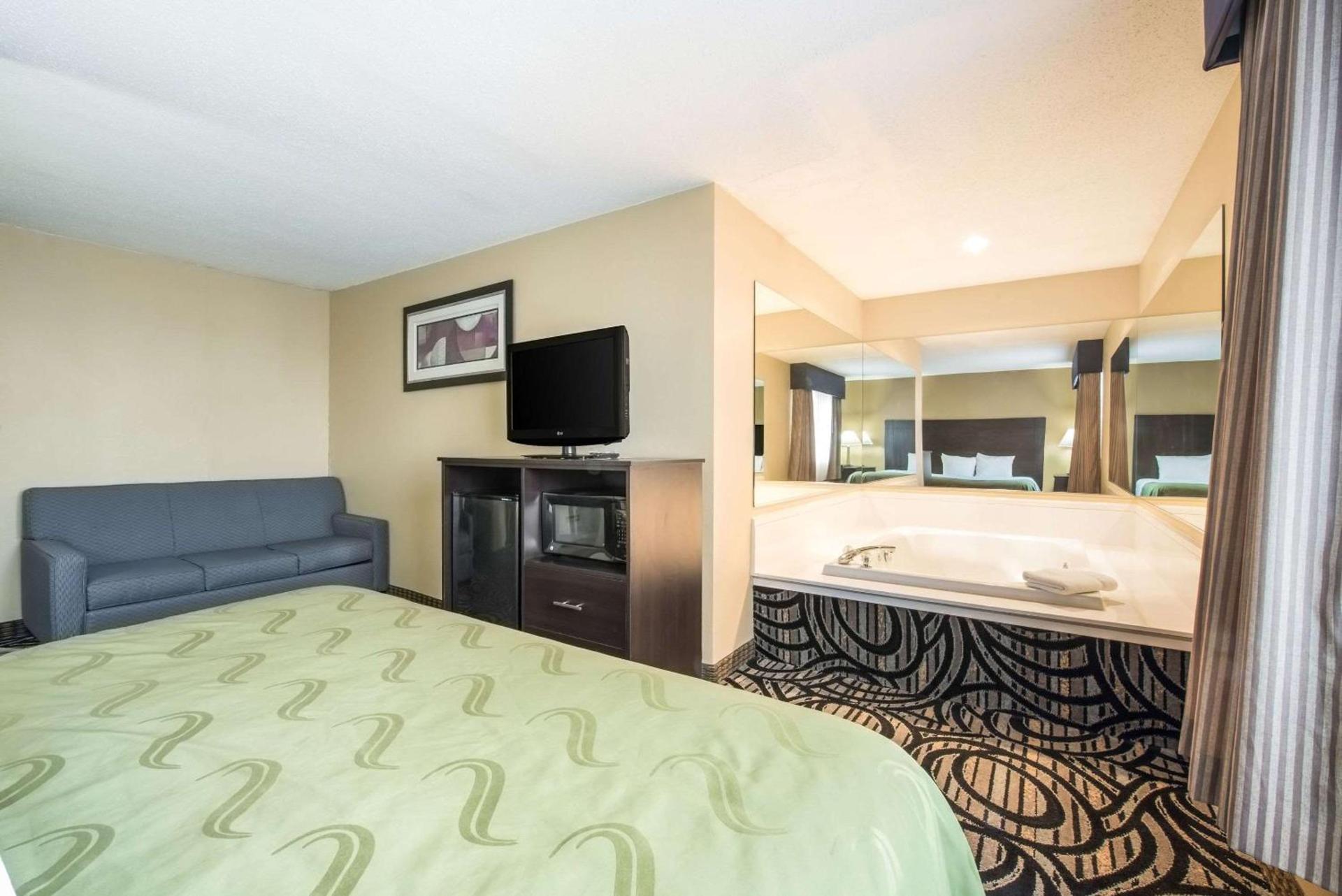 Quality Inn & Suites Menomonie photo 17