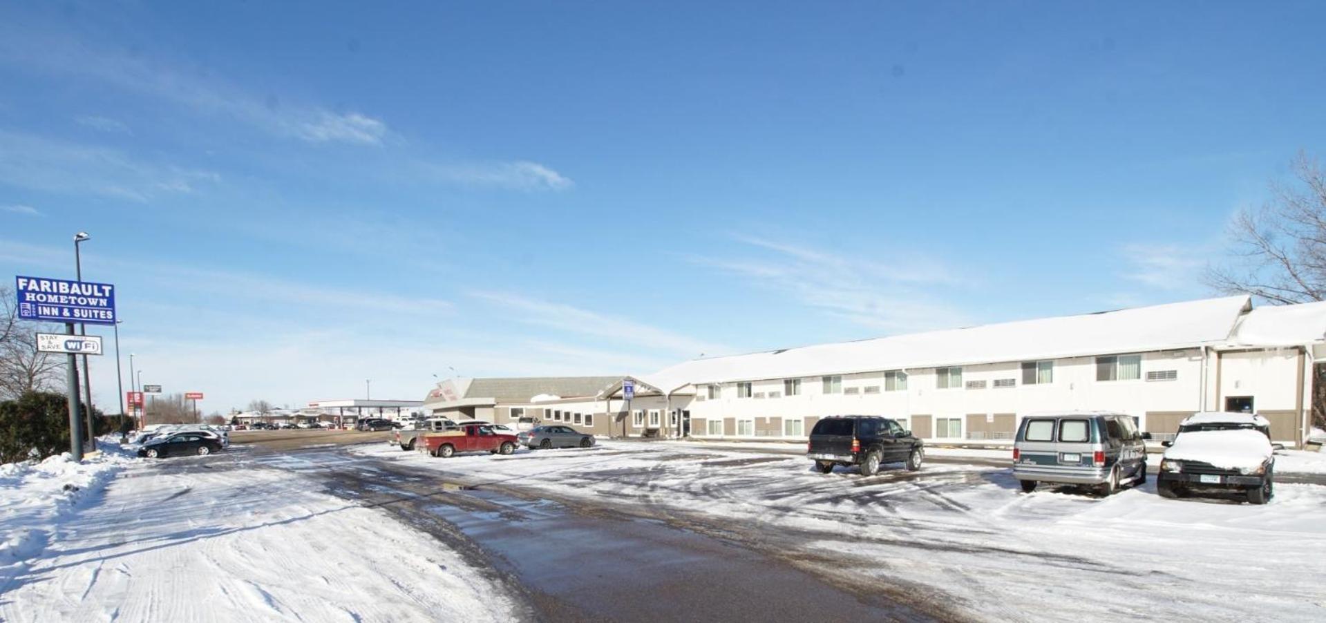 Faribault Hometown Inn & Suites photo 7