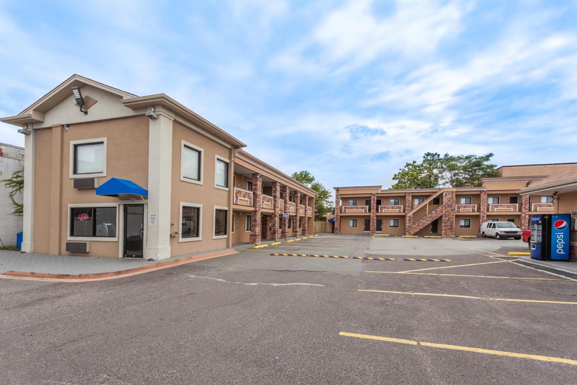 Travelodge by Wyndham South Hackensack photo 17