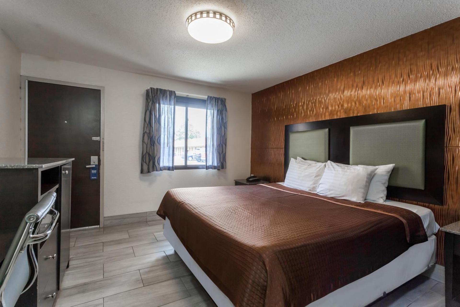 Travelodge by Wyndham South Hackensack photo 8