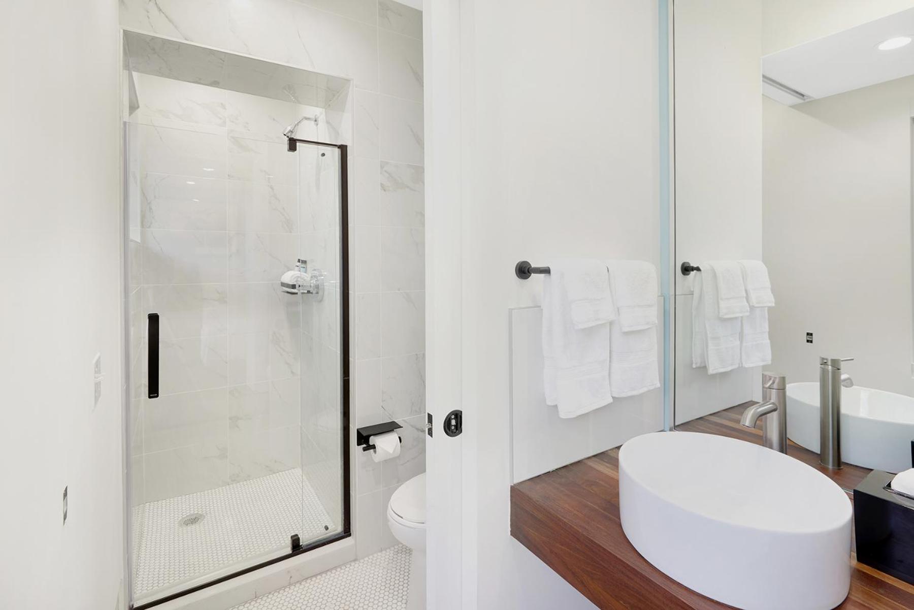 Ocean Treasure Beachside Suites photo 46