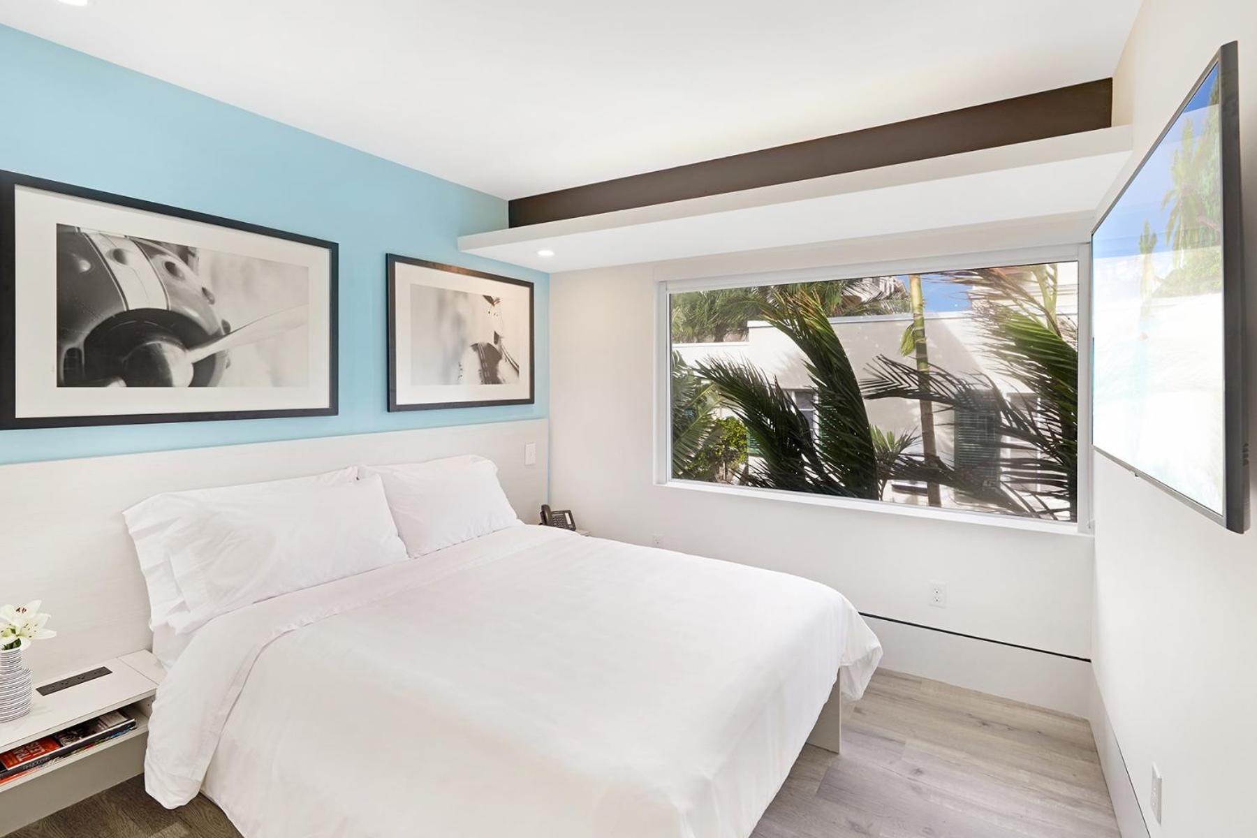 Ocean Treasure Beachside Suites photo 52