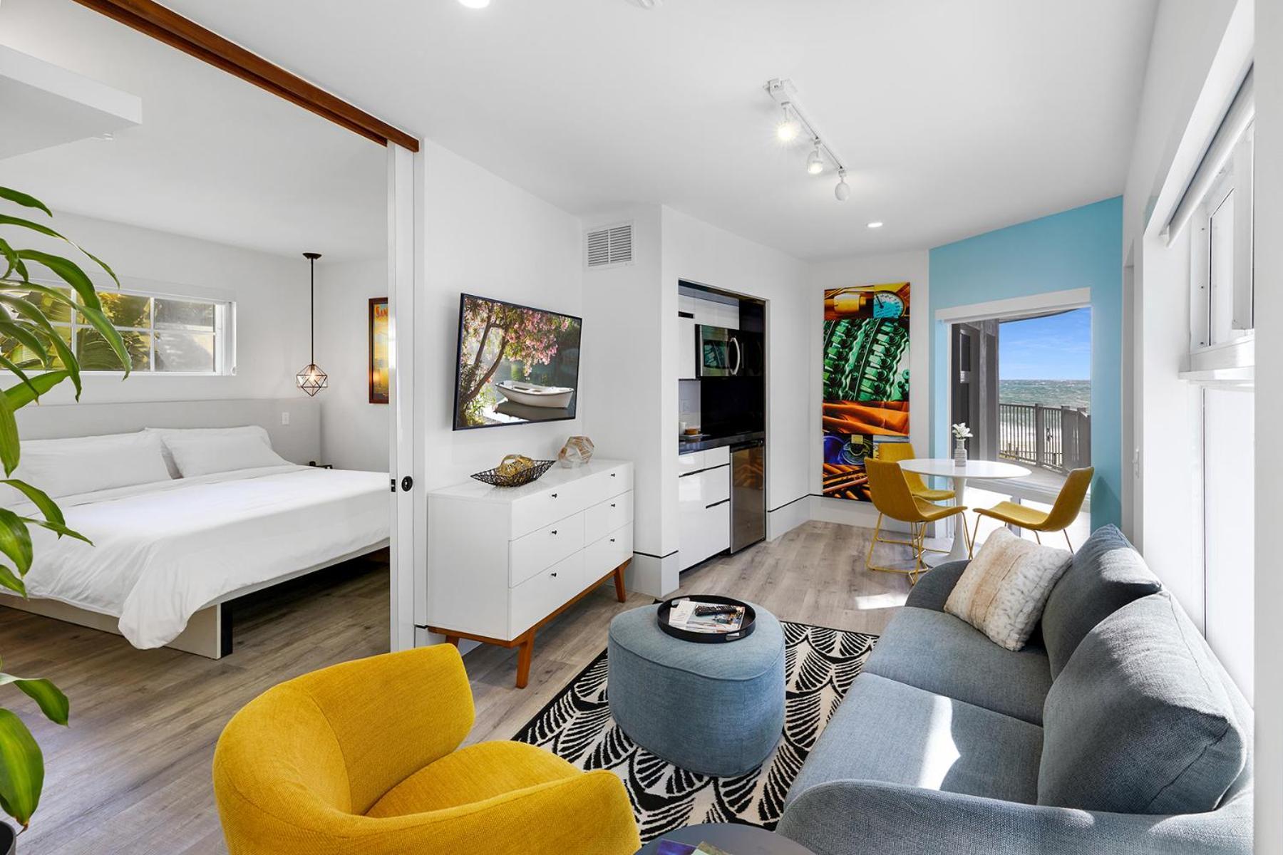 Ocean Treasure Beachside Suites photo 3