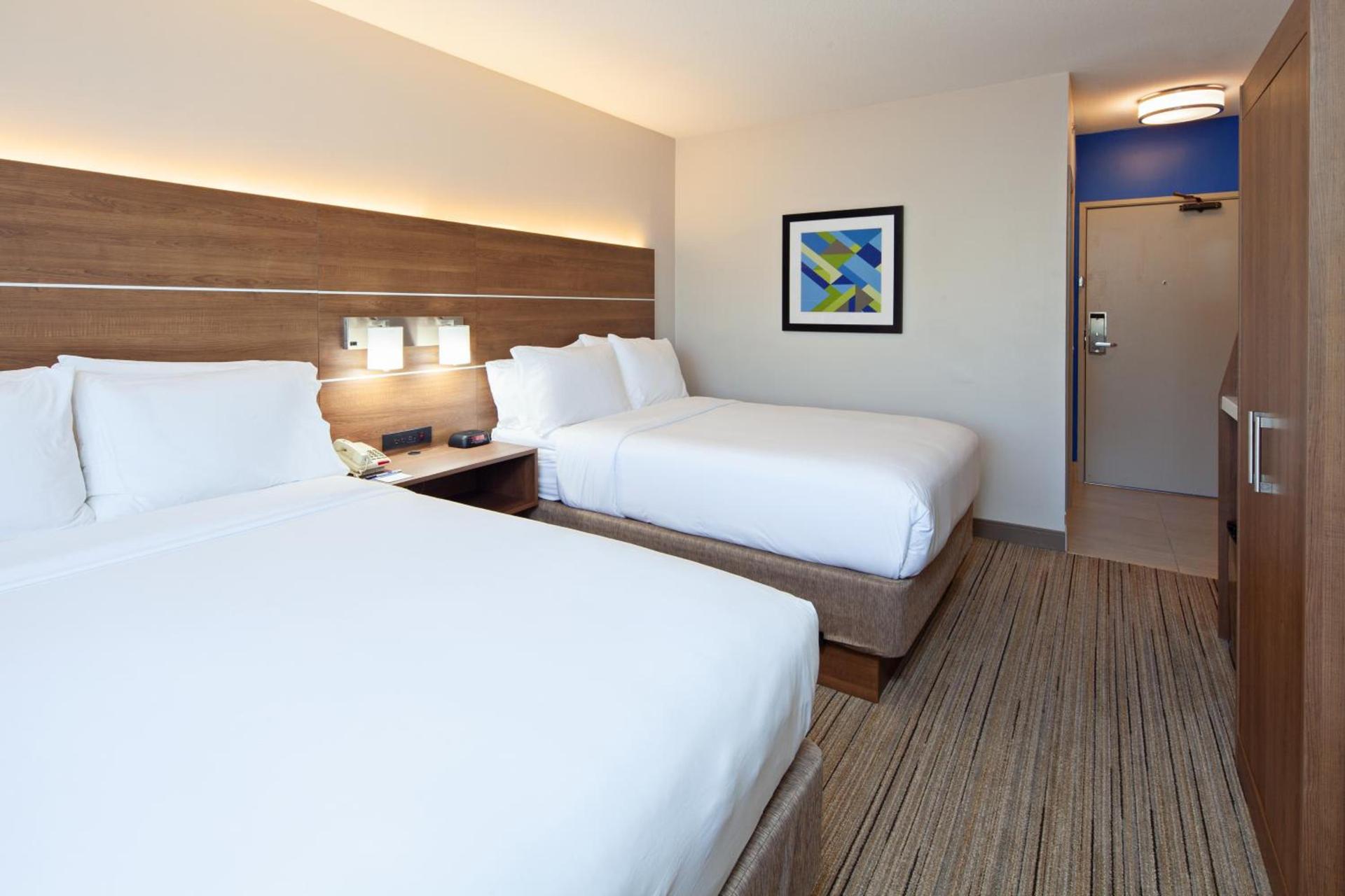 Holiday Inn Express Hotel & Suites San Diego-Escondido by IHG photo 3