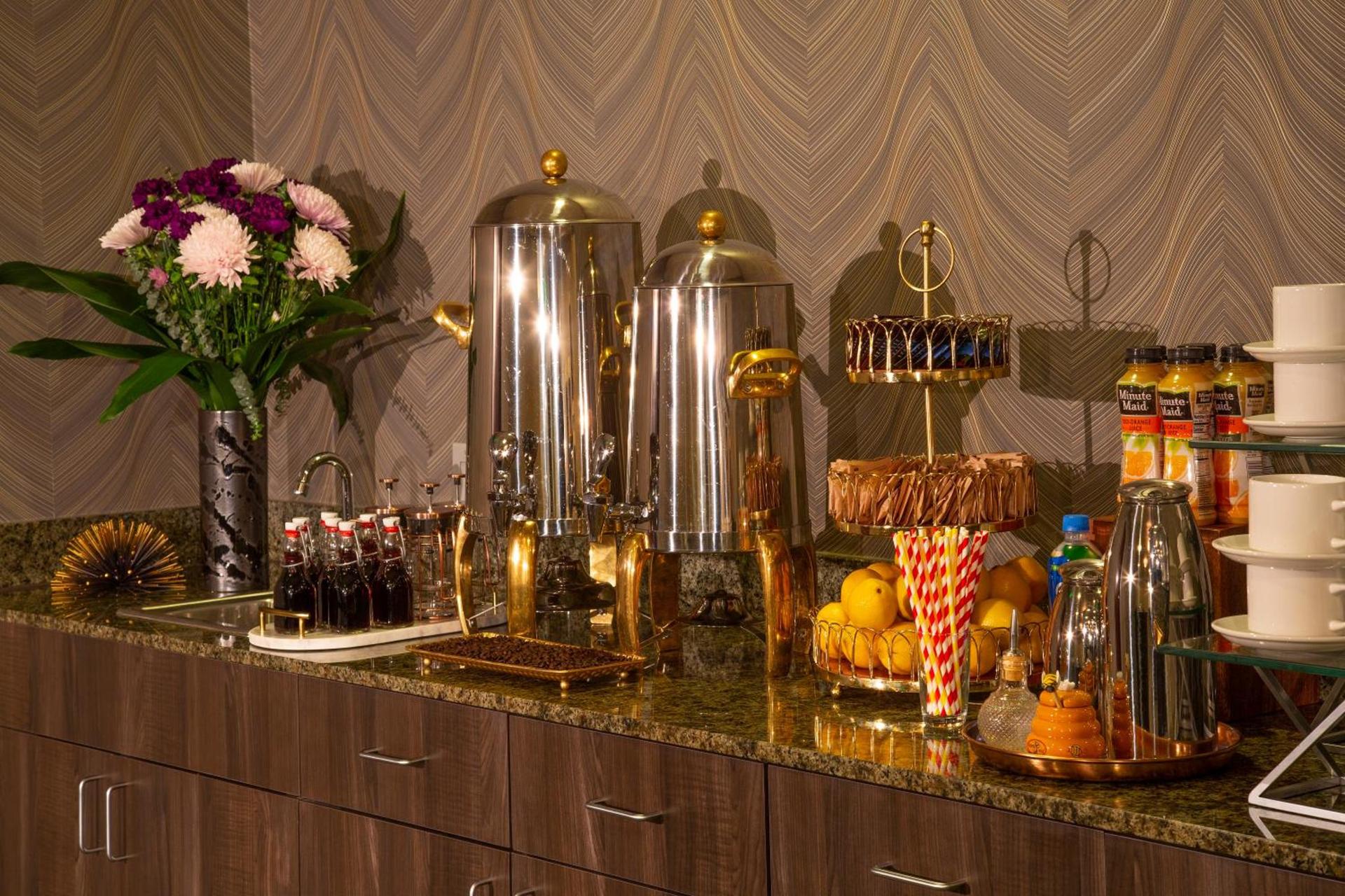 Silver Cloud Hotel - Seattle Broadway photo 7