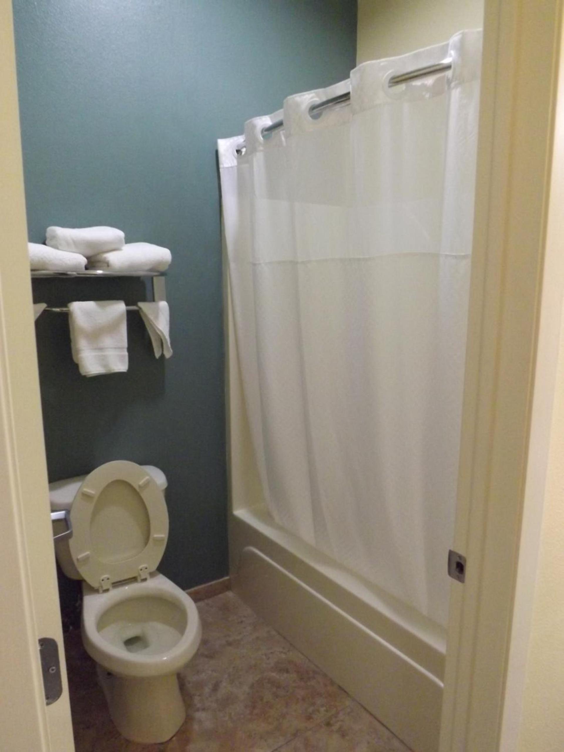 Sunriser Inn photo 11
