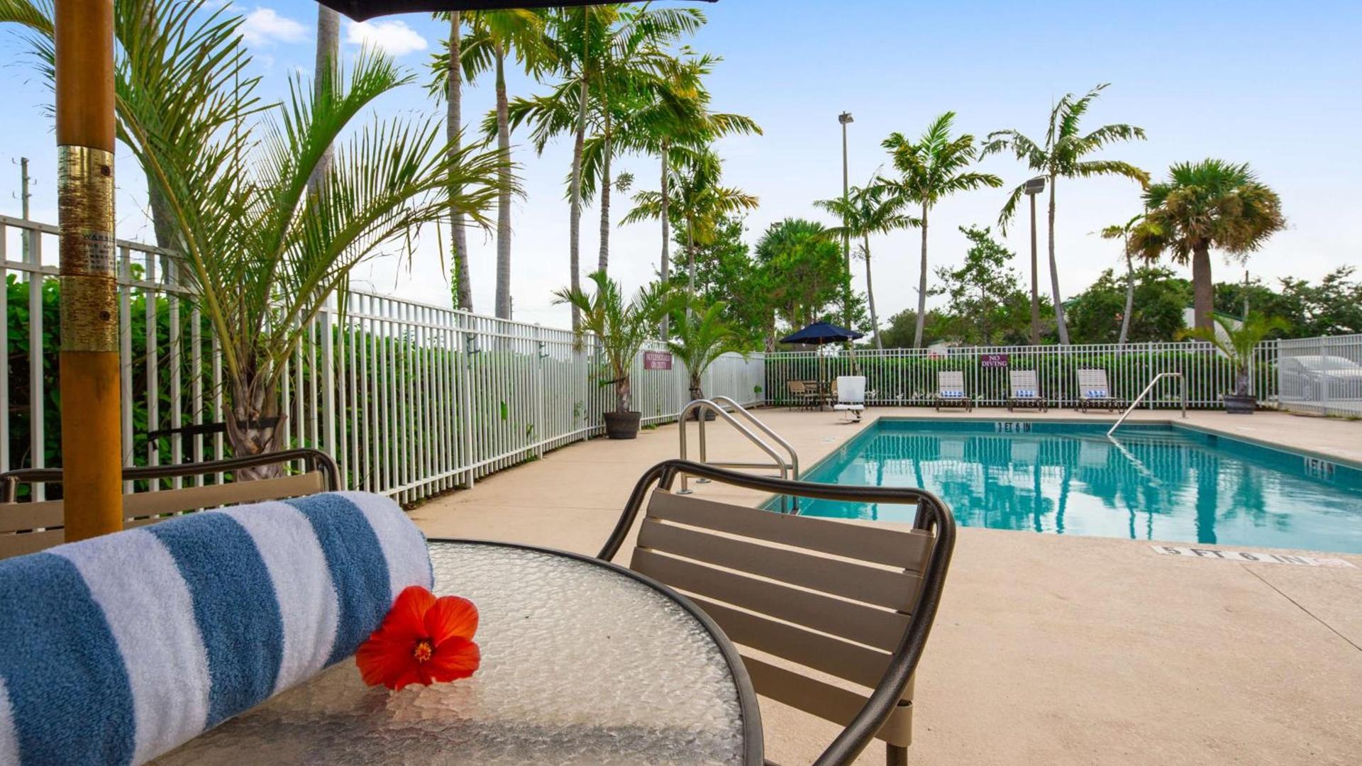 Best Western Plus Sebastian Hotel & Suites photo 32