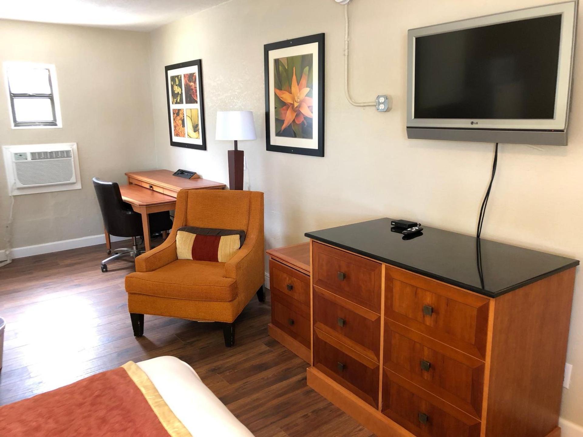 Ocala Cove Motel photo 16