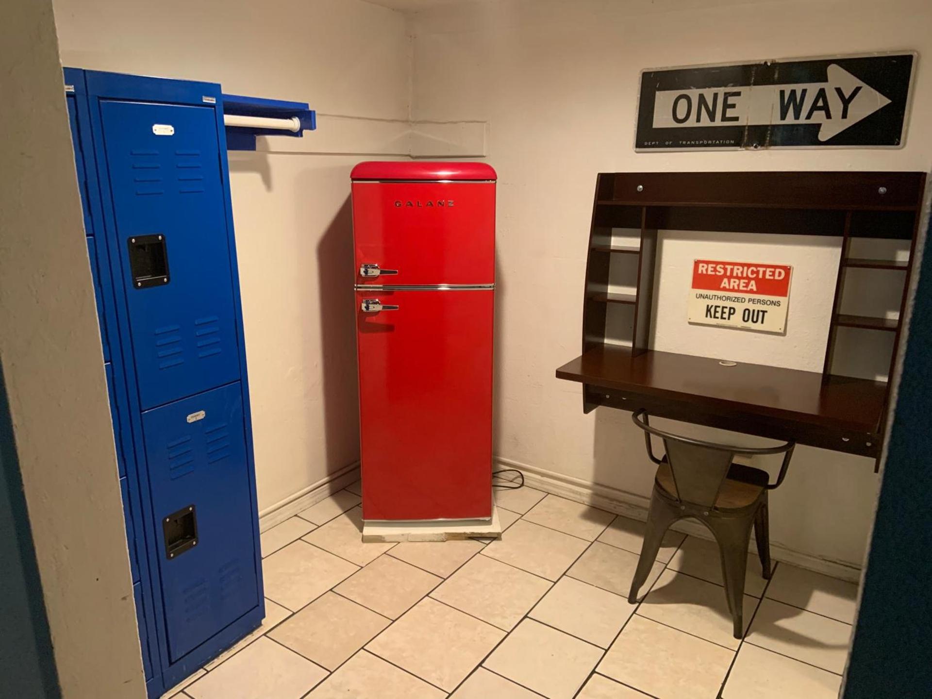 Desert Hills Motel photo 16