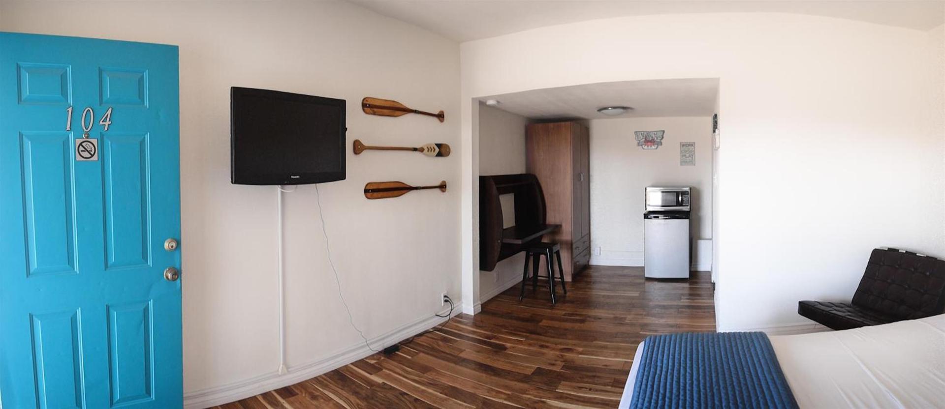 Desert Hills Motel photo 11