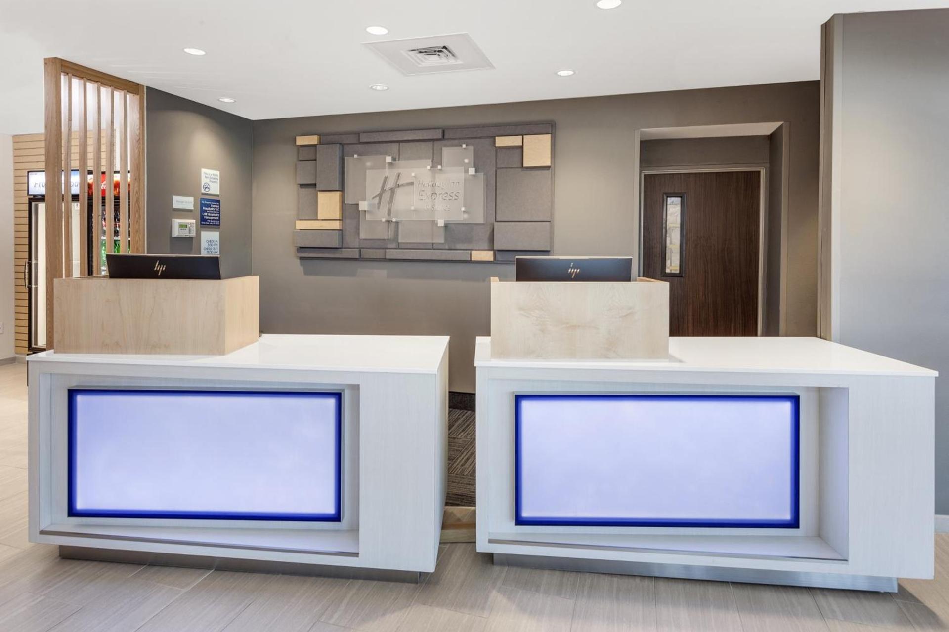 Holiday Inn Express & Suites - Hudson I-94 by IHG photo 44