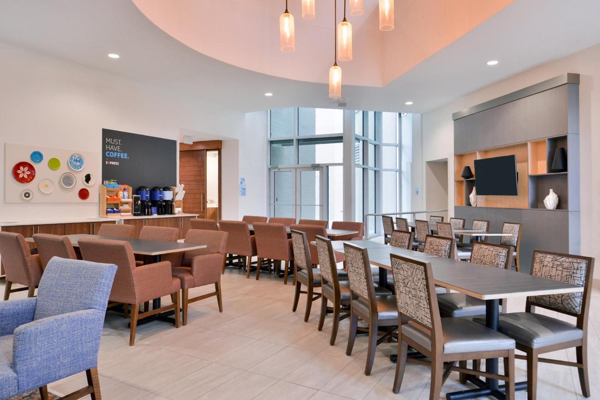 Holiday Inn Express New Orleans - Arts District by IHG photo 23