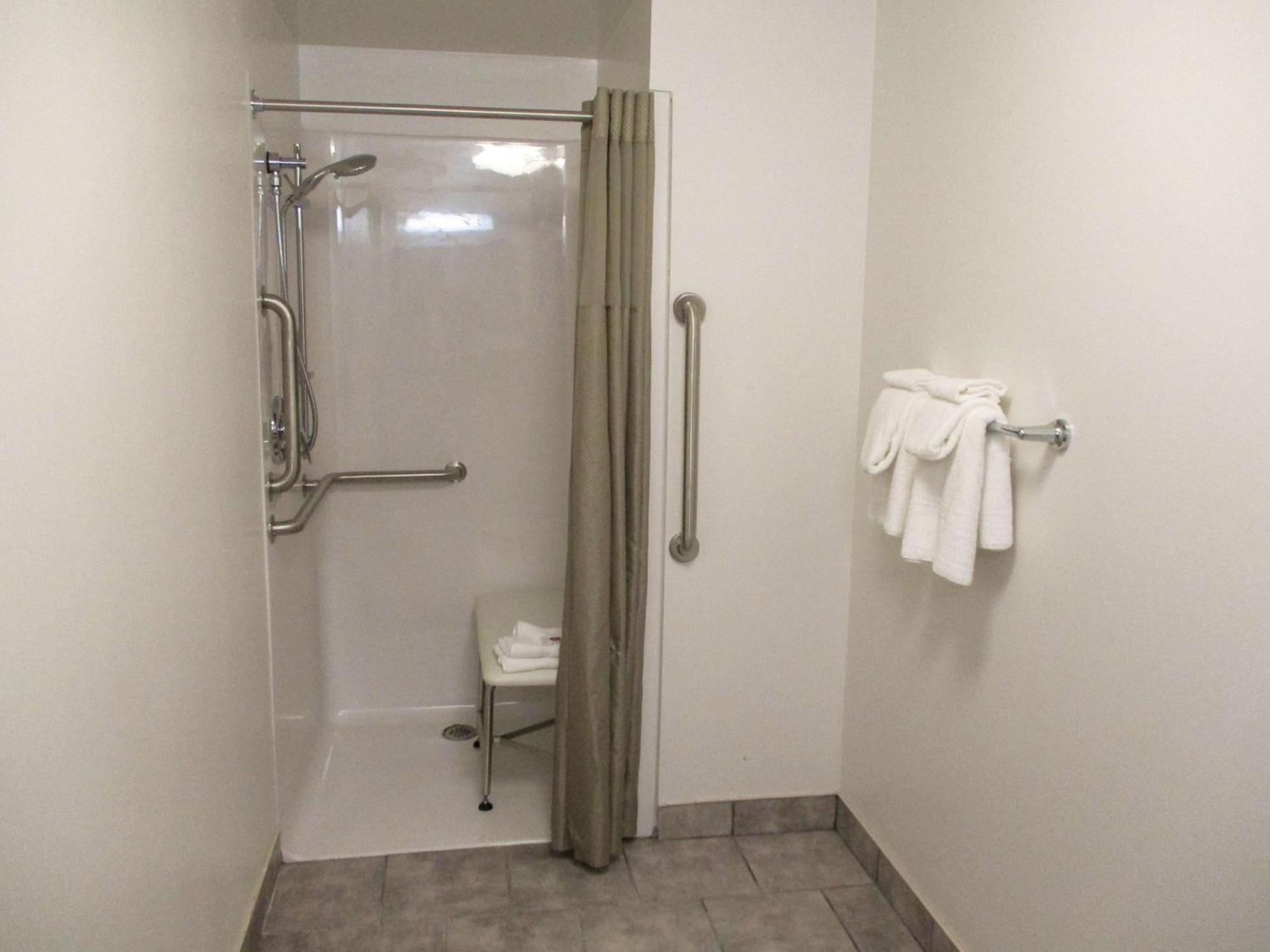 Motel 6-North Olmsted, OH - Cleveland photo 16