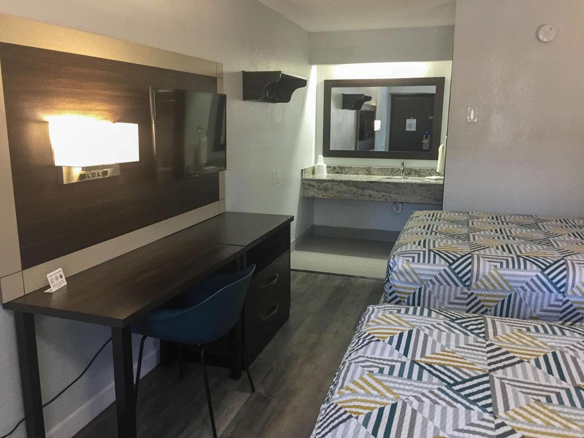 Motel 6-Burnsville, MN photo 29
