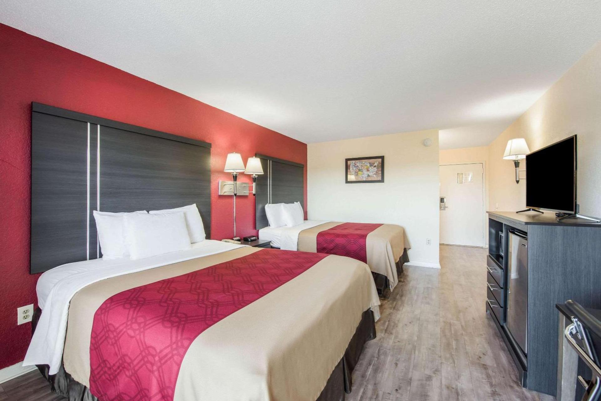 Econo Lodge Waynesville photo 7