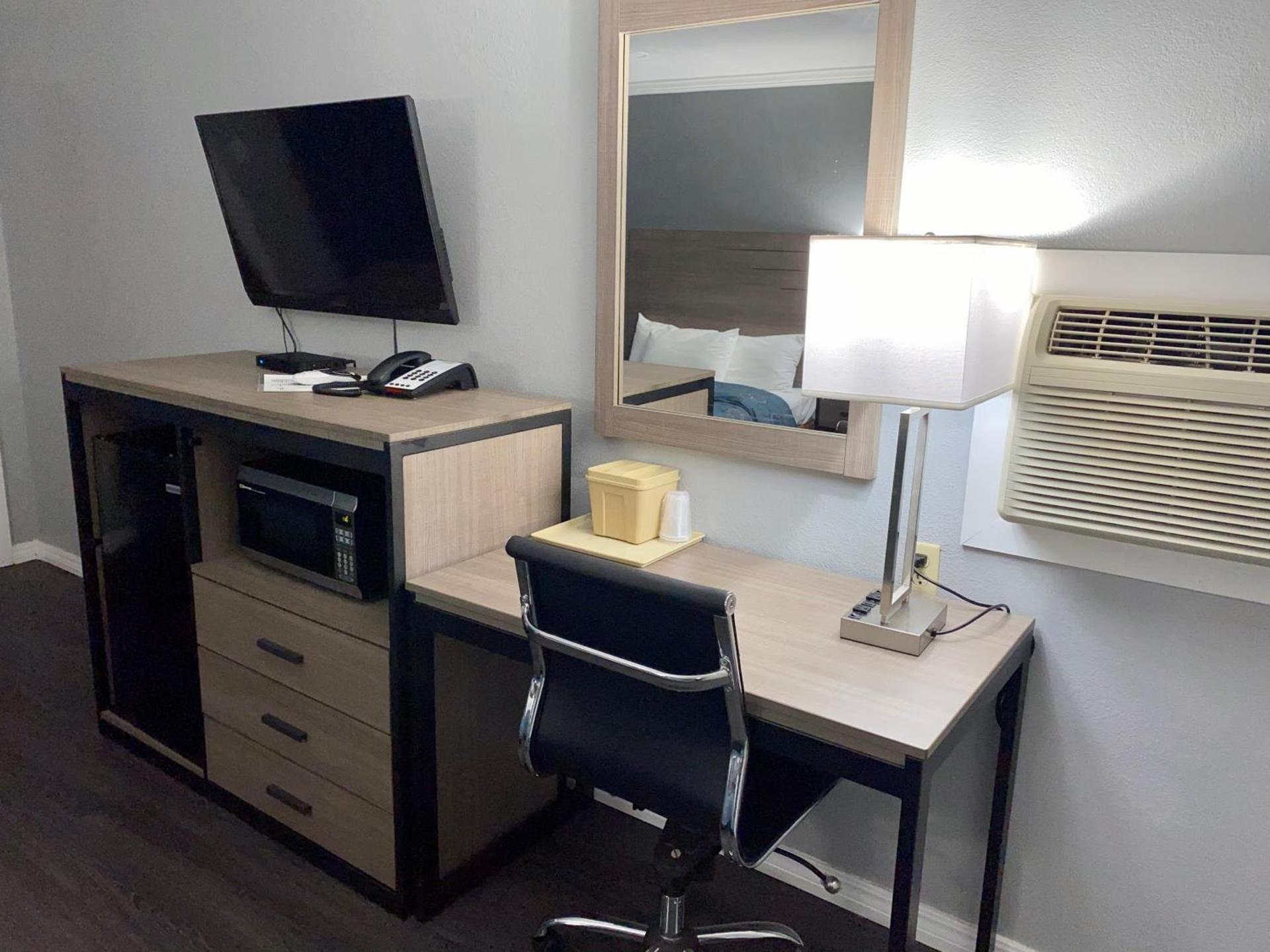 Budget Host Inn photo 18