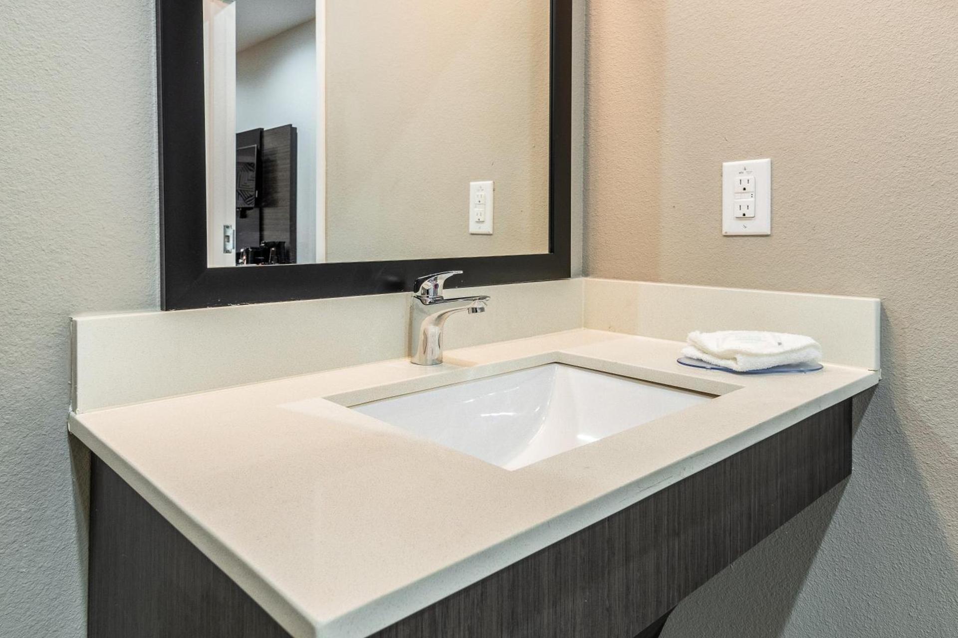 Studio 6-Mesquite, TX - Dallas photo 34