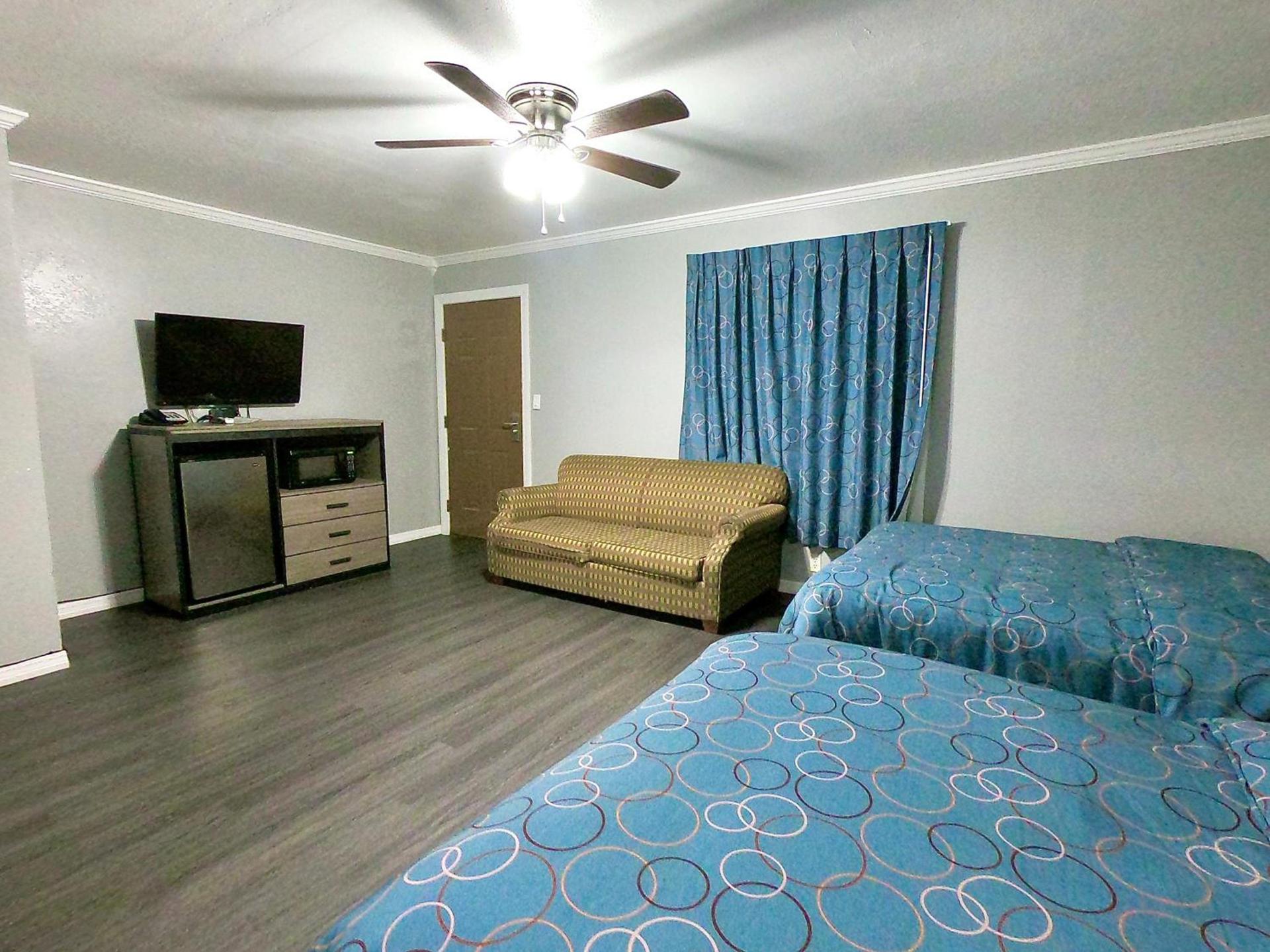 Budget Host Inn photo 32