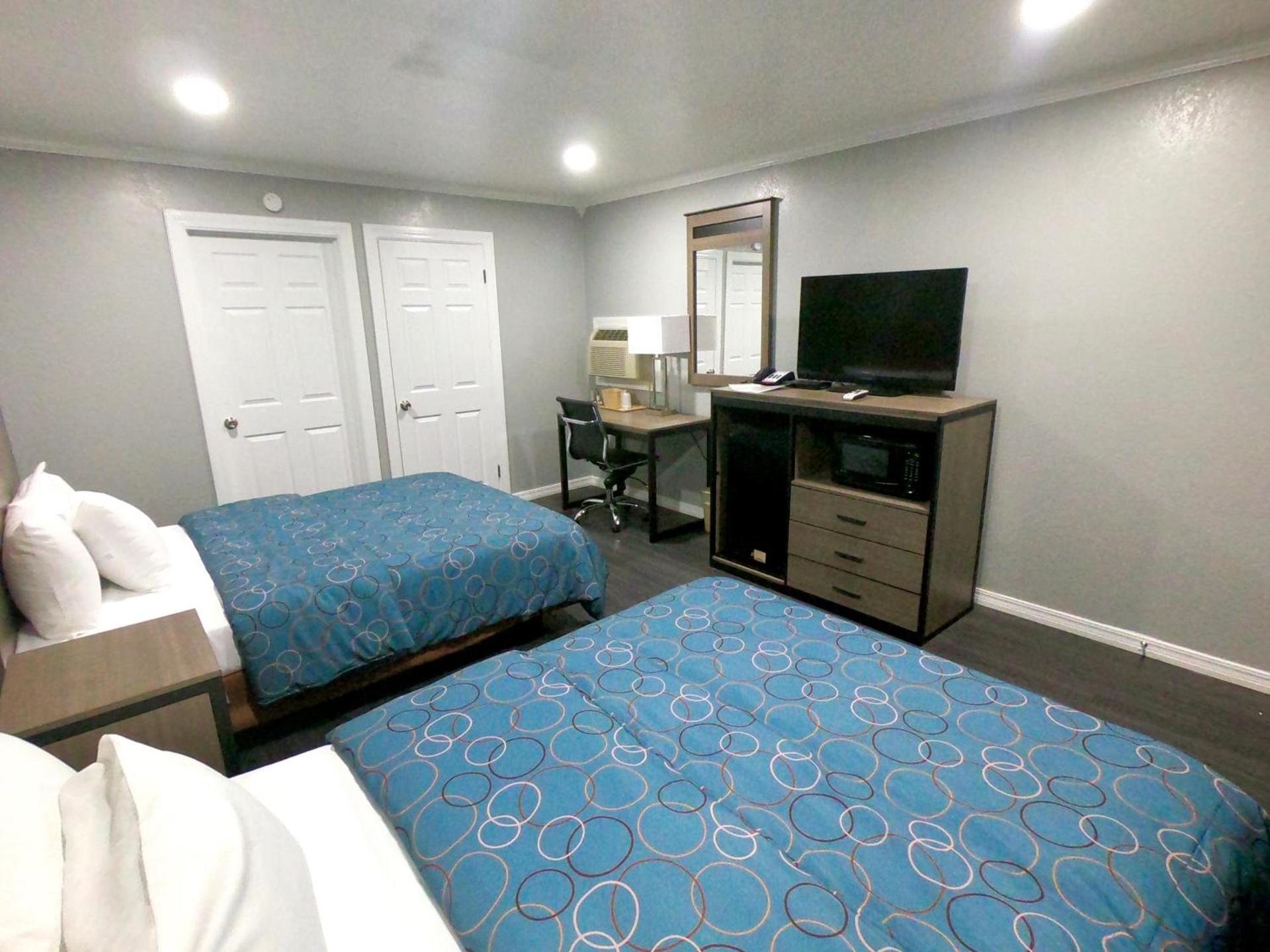 Budget Host Inn photo 6