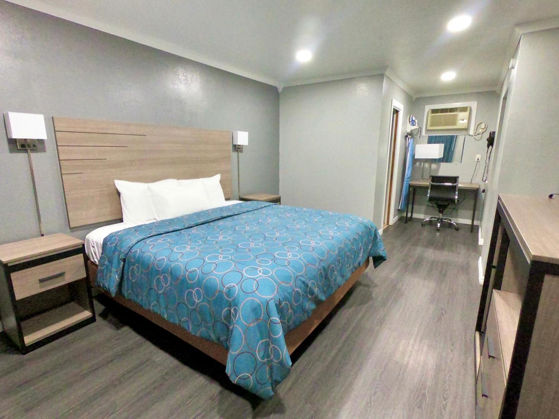 Budget Host Inn photo 24