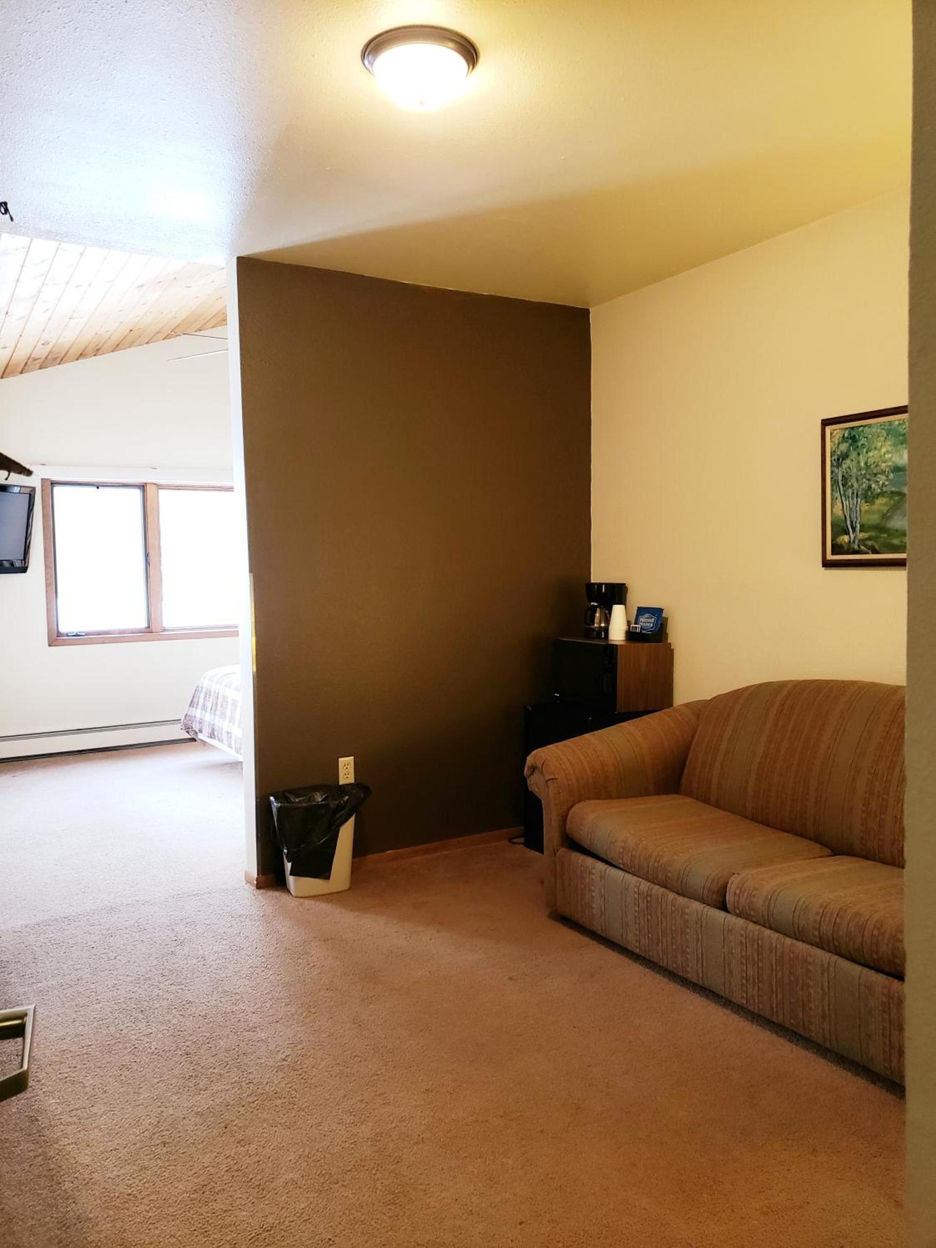 North Ironwood Acres - Black River Lodge photo 60