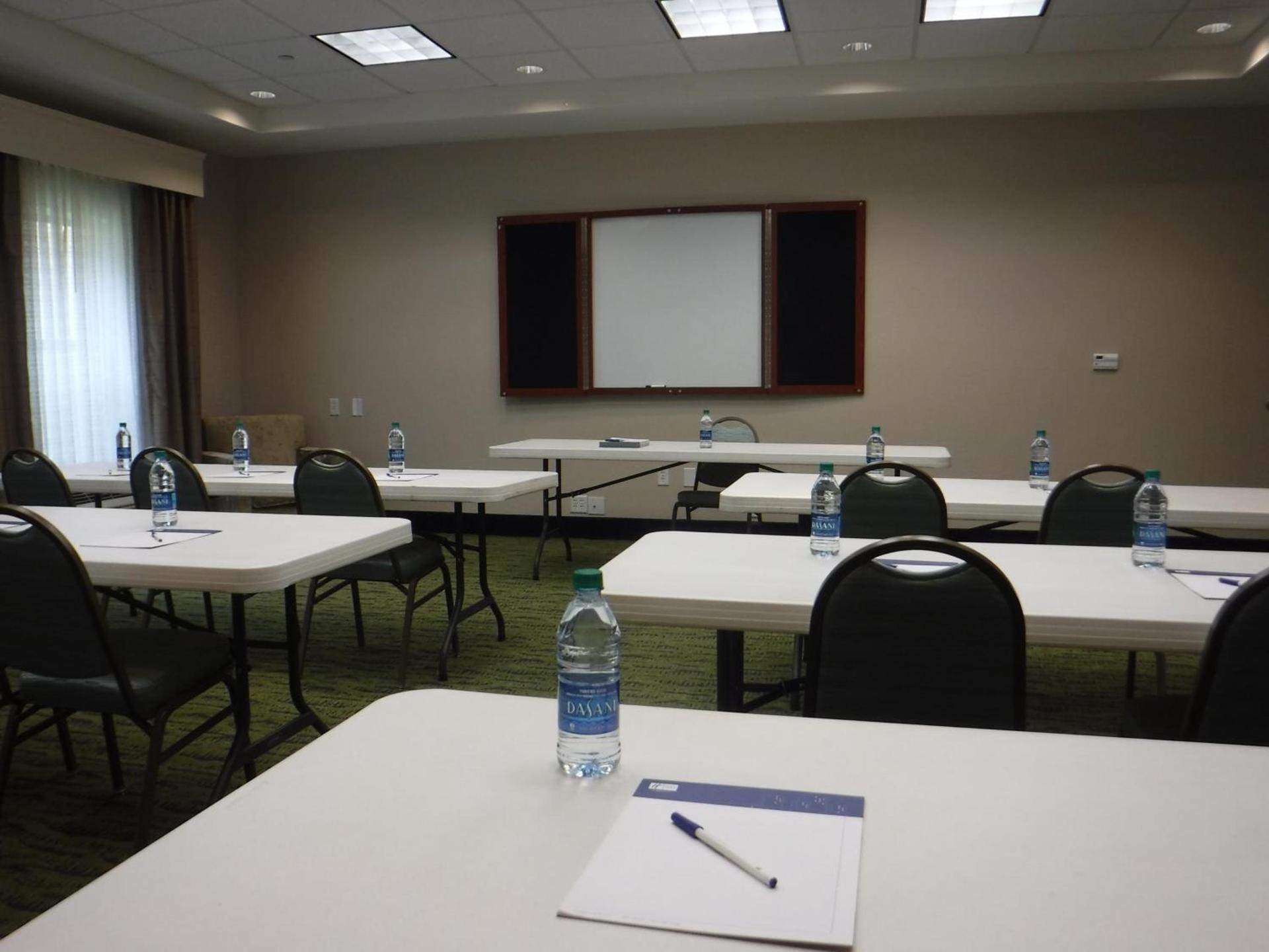 Holiday Inn Express West Jefferson by IHG photo 35