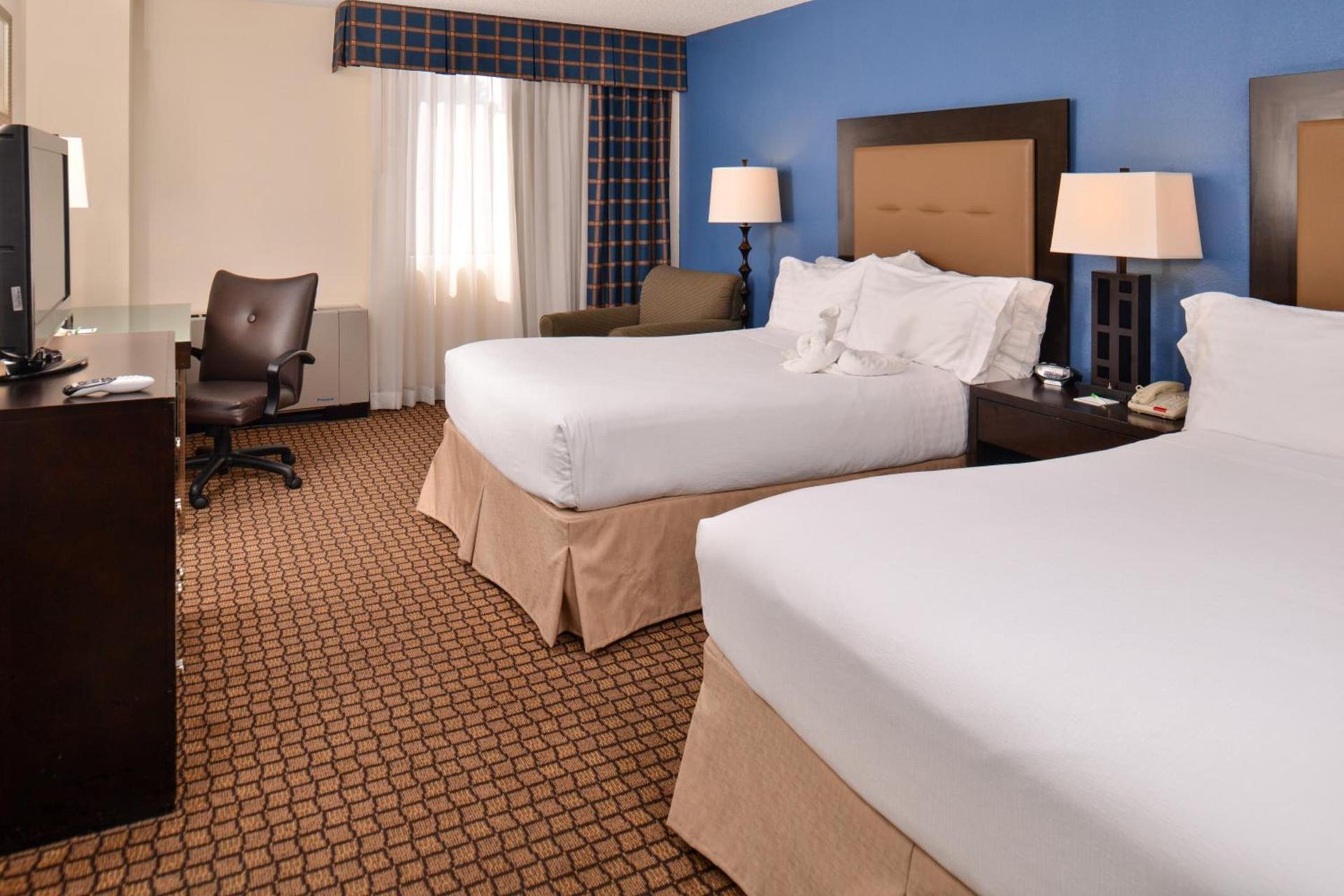 Ramada Plaza by Wyndham Sheridan Hotel & Convention Center photo 42