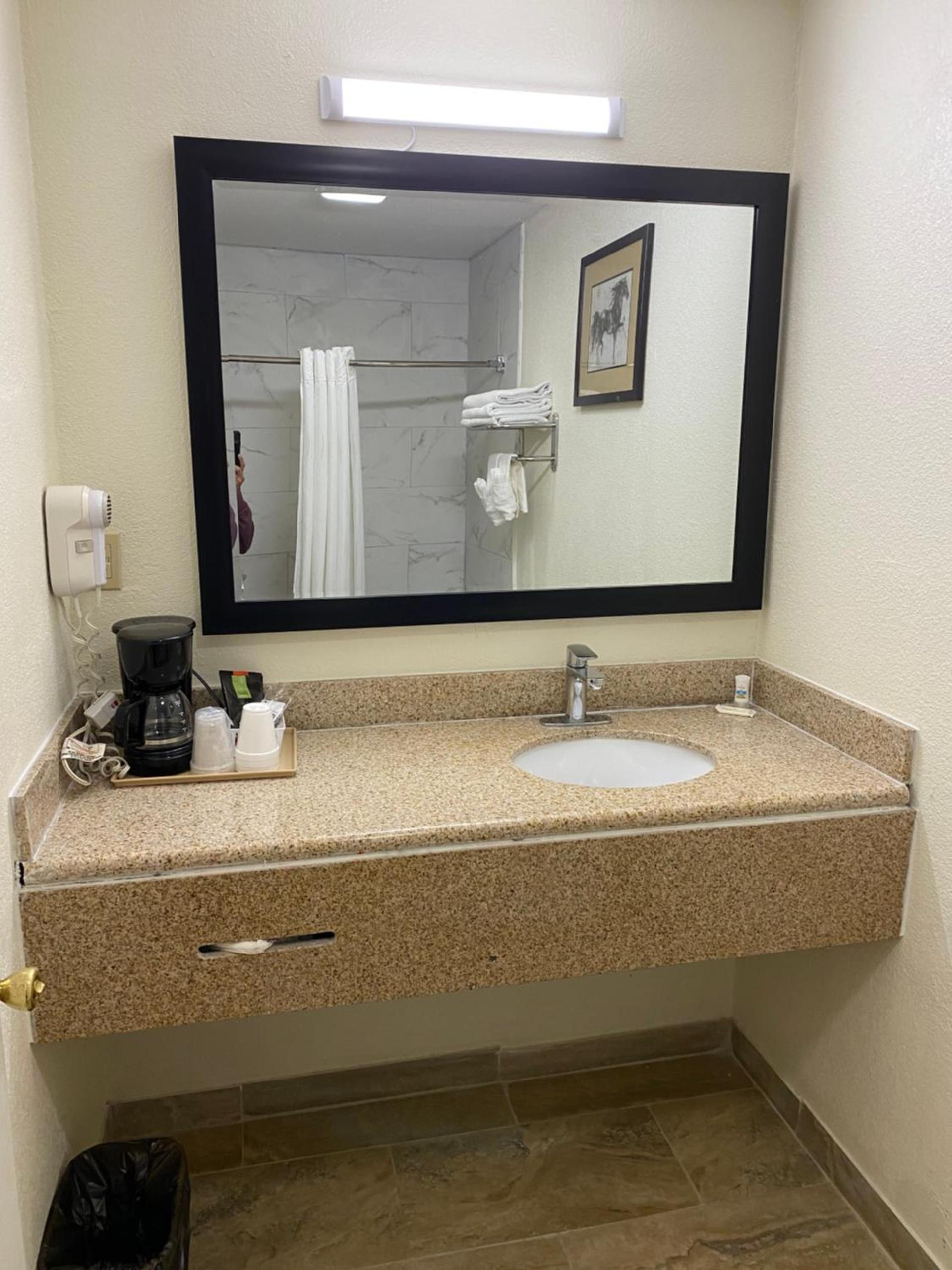 Palomino Motel photo 13