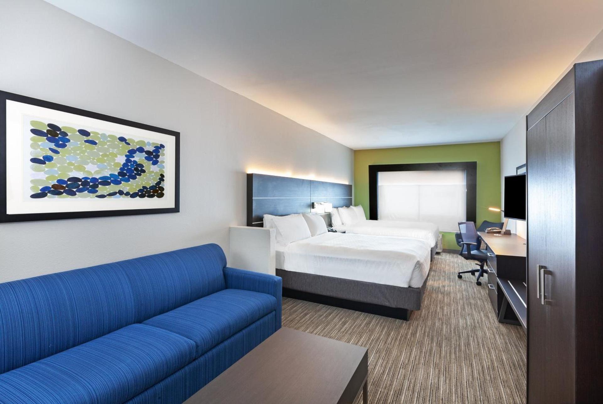 Holiday Inn Express & Suites Sealy by IHG photo 22