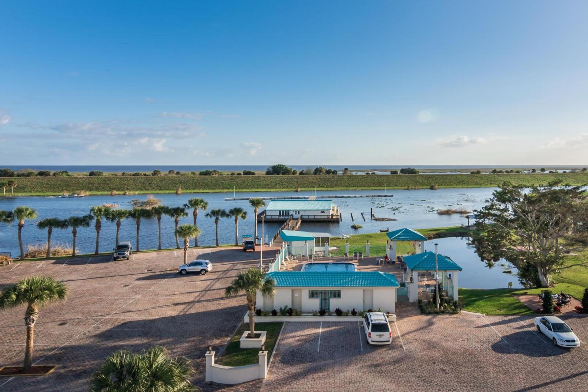 Lakeshore Resort and Marina photo 6