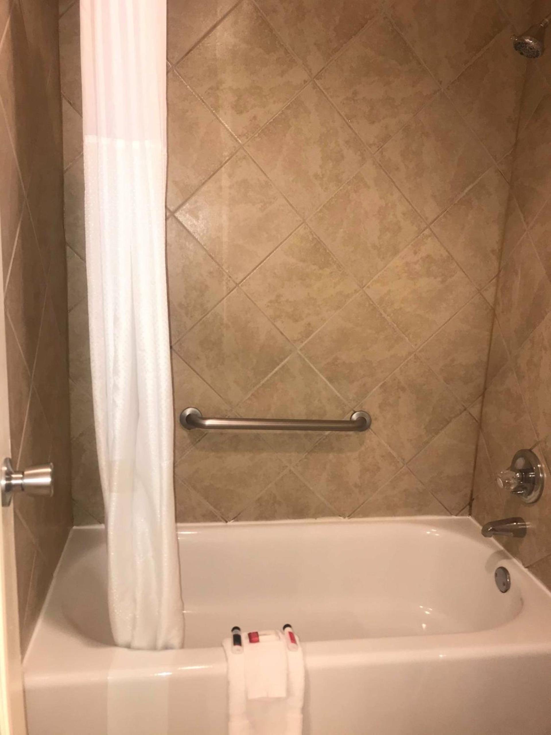 Days Inn by Wyndham Abilene photo 28