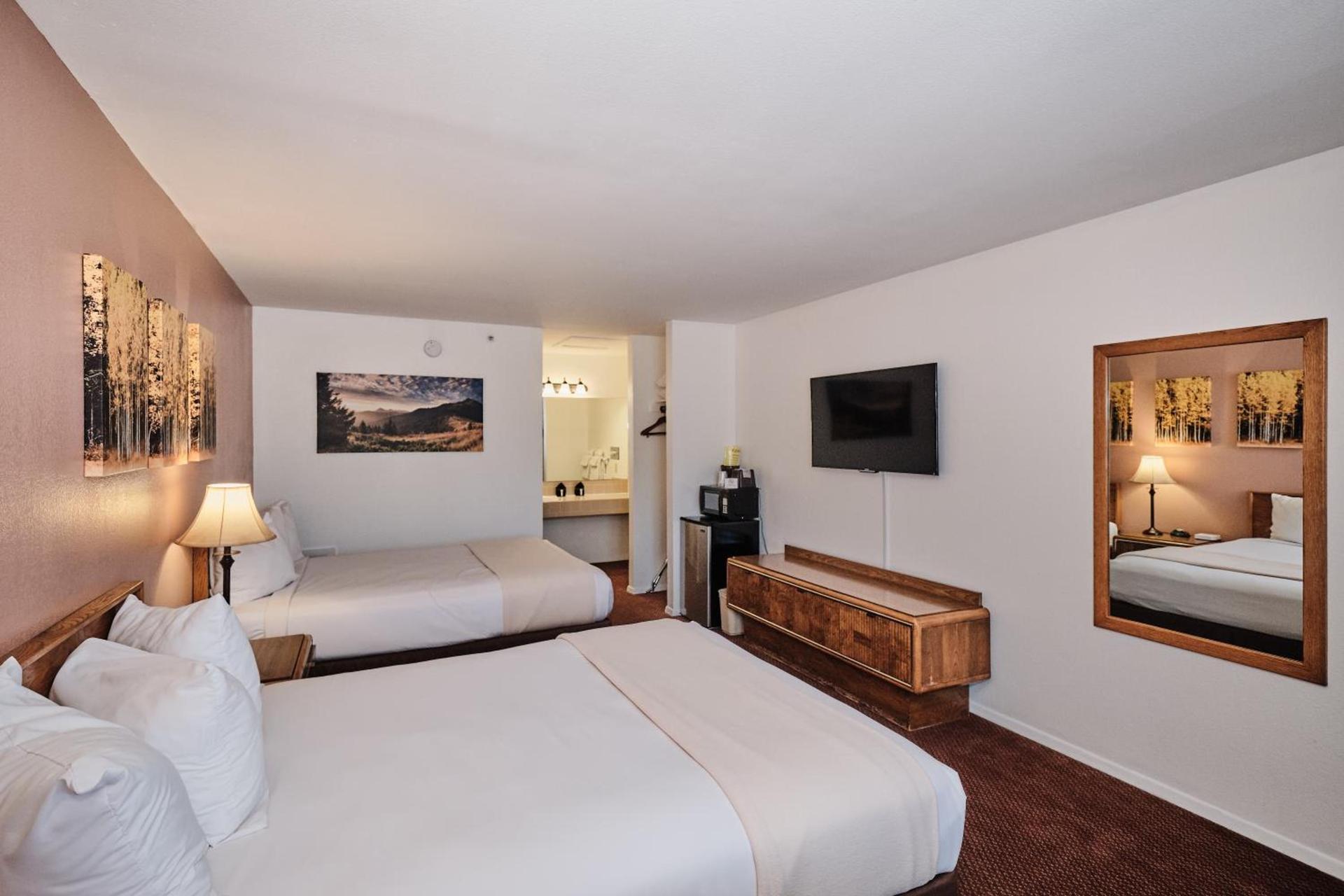 Adventure Inn Durango photo 42