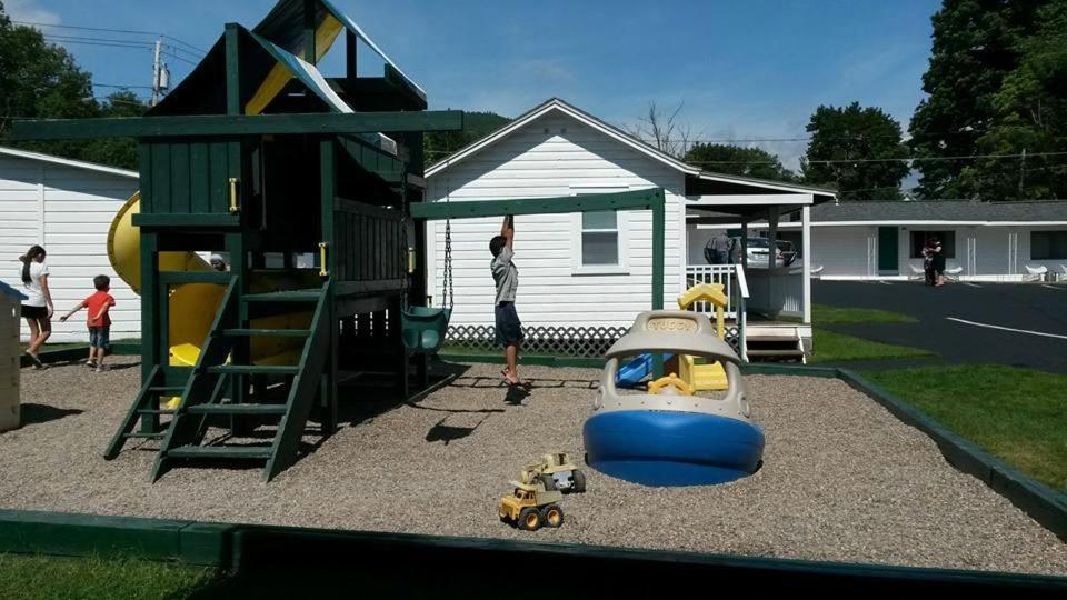 Brookside Motel & Cabins photo 15