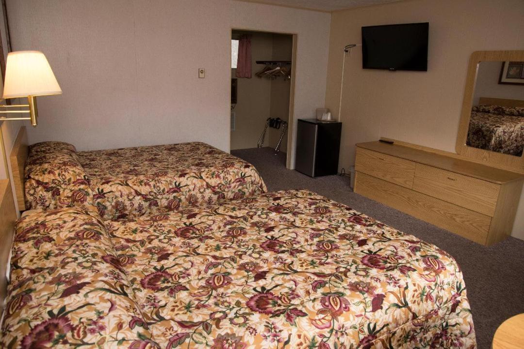 Brookside Motel & Cabins photo 19
