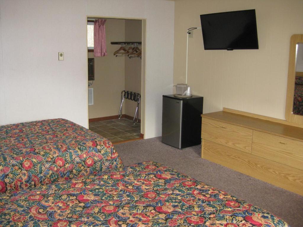 Brookside Motel & Cabins photo 20