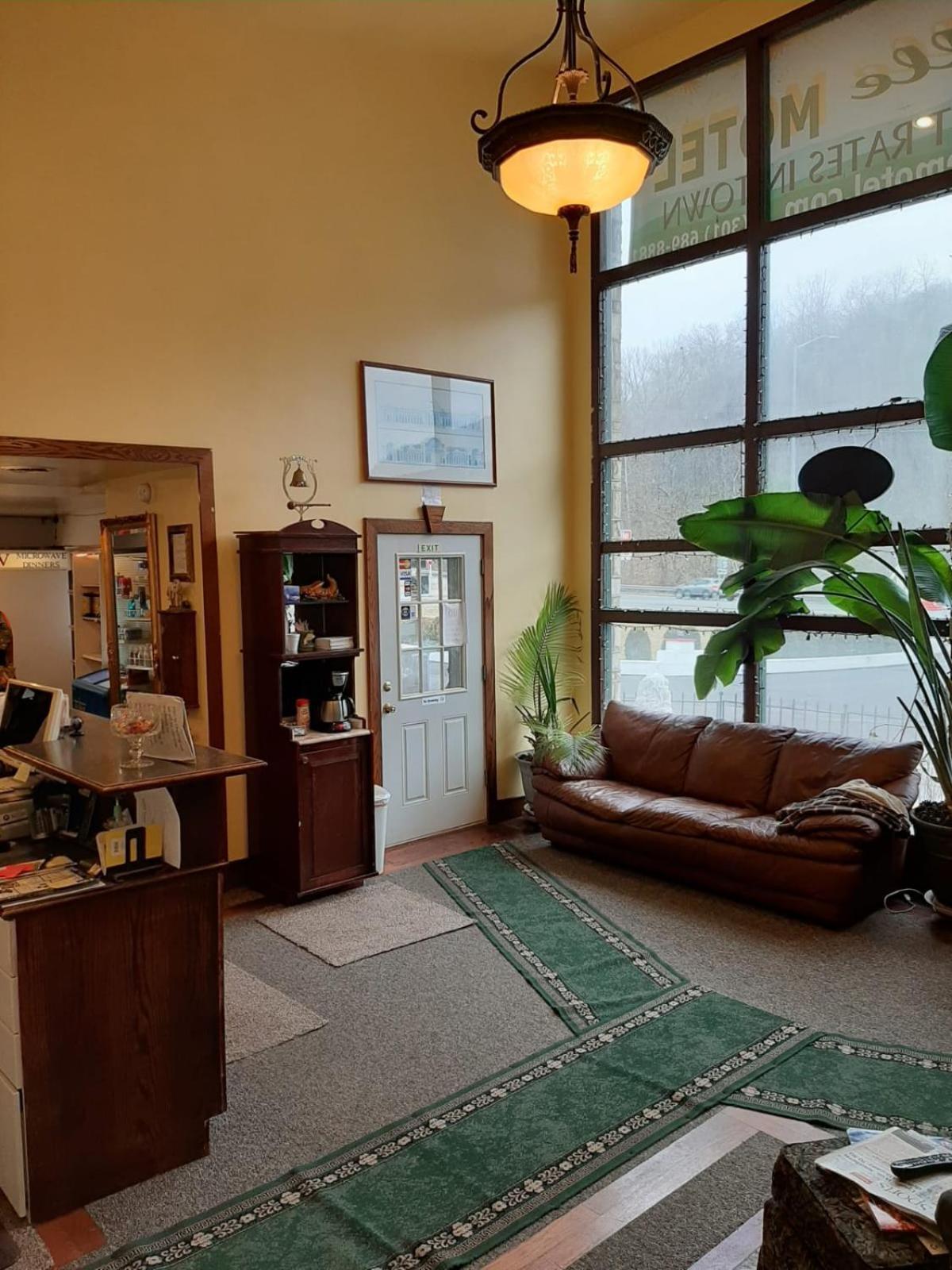 Clarysville Motel photo 2