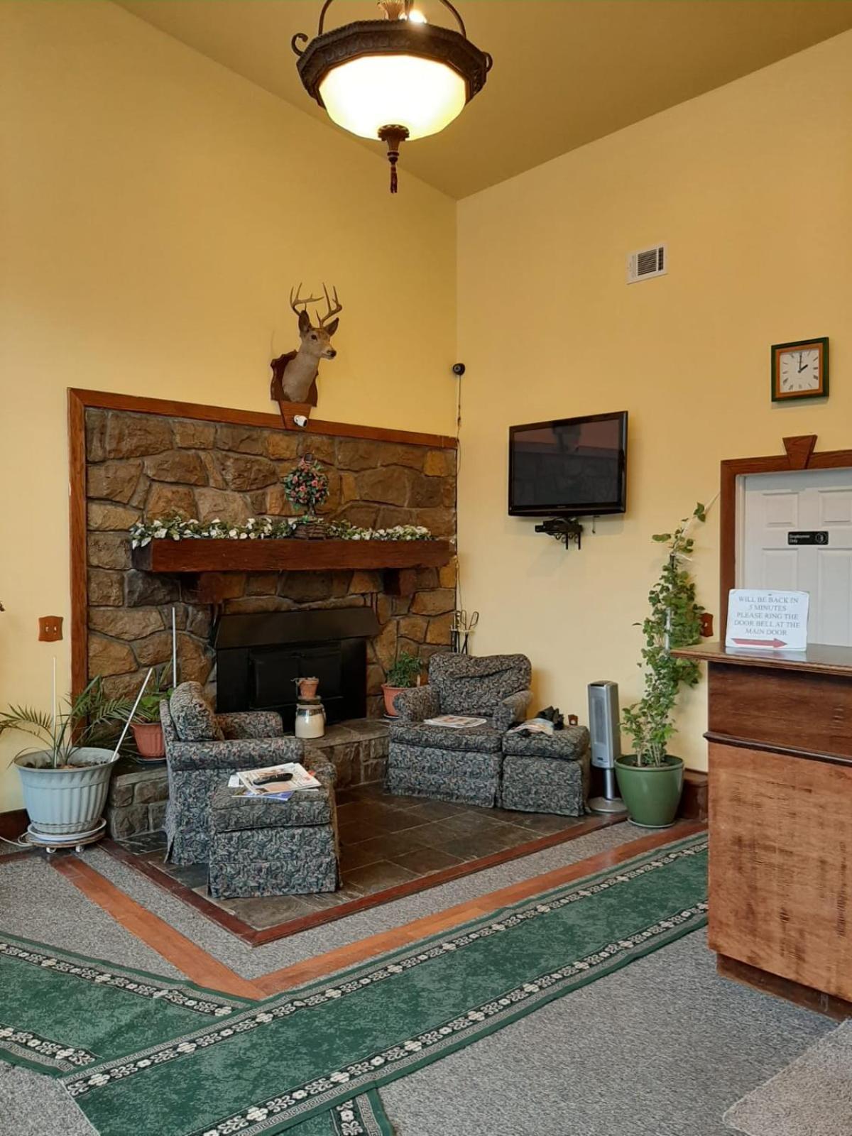 Clarysville Motel photo 90