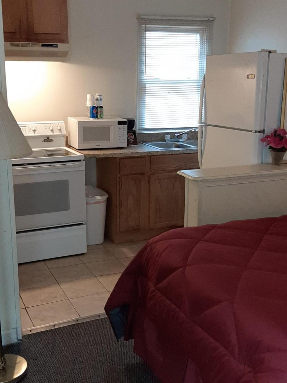 Clarysville Motel photo 80
