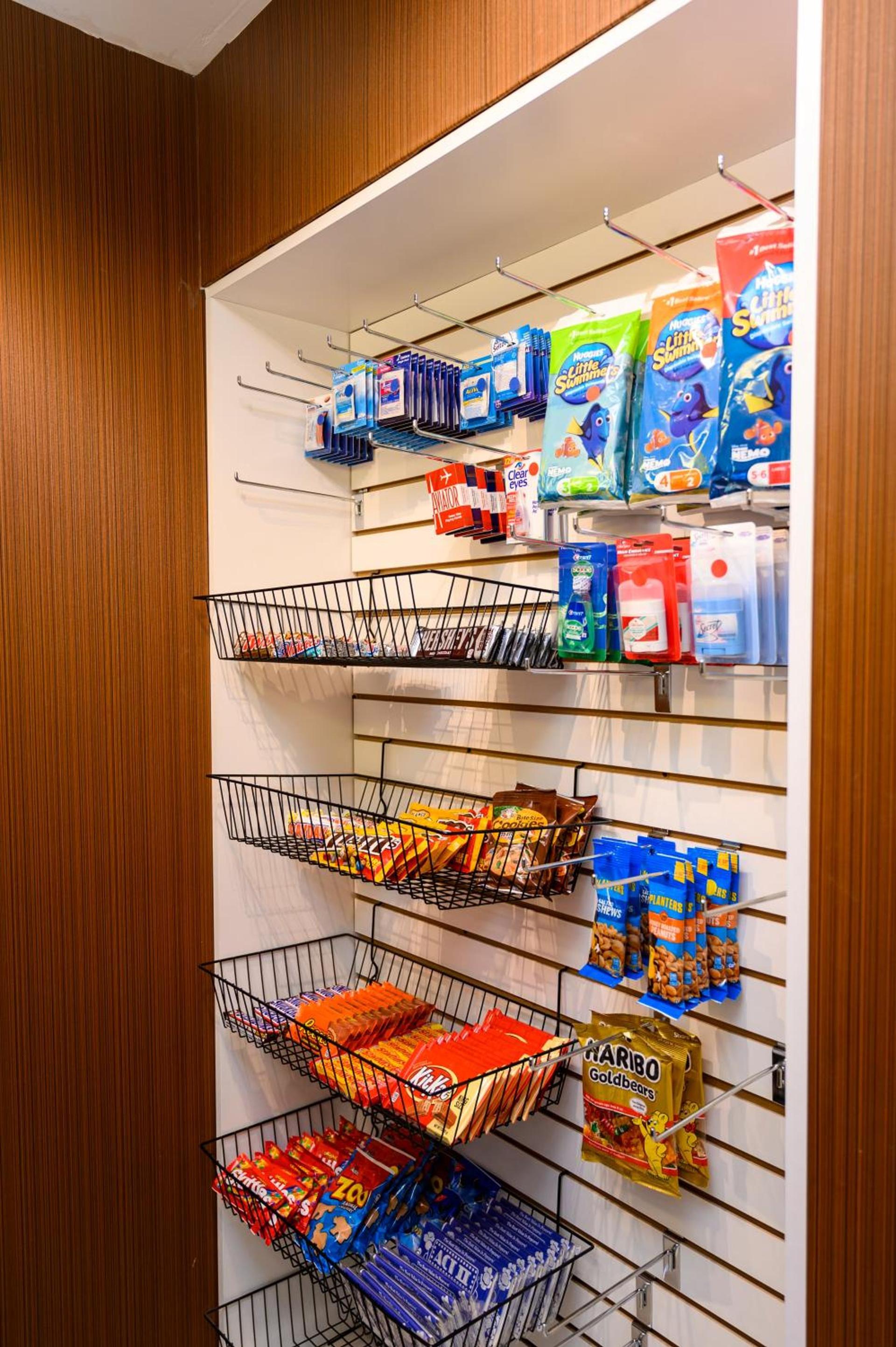 Days Inn & Suites by Wyndham Niagara Falls/Buffalo photo 66