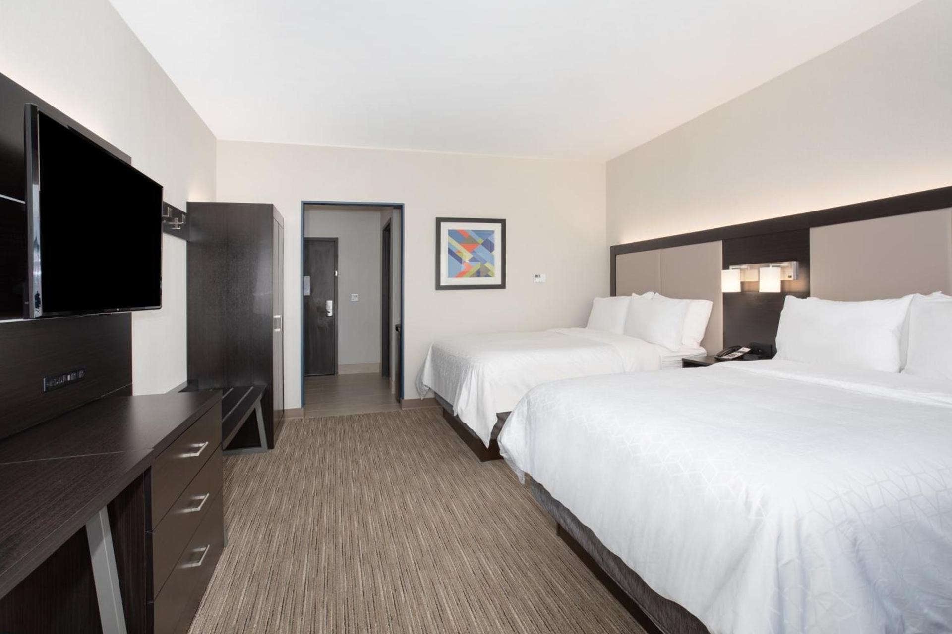 Holiday Inn Express & Suites - Ely by IHG photo 40