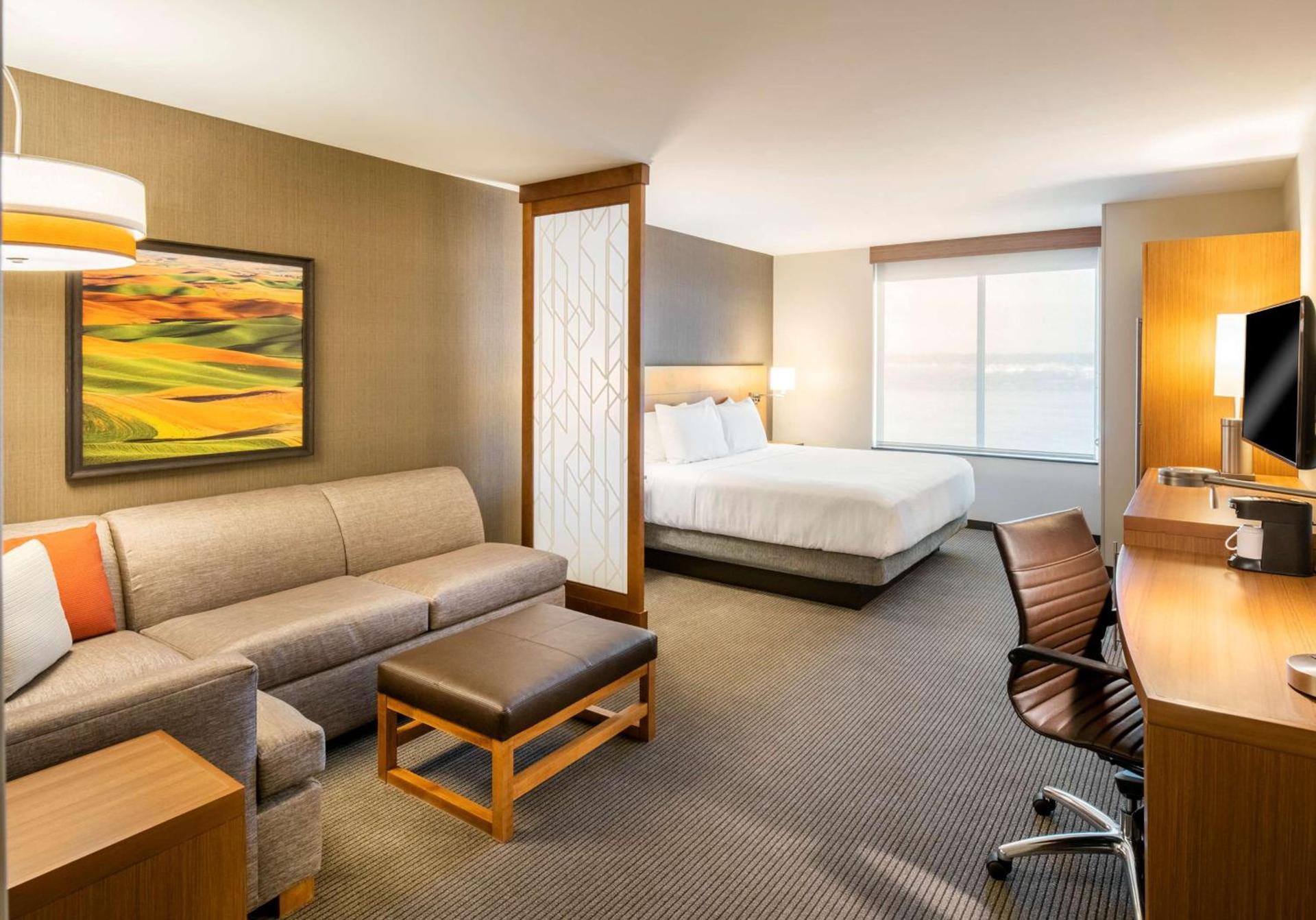 Hyatt Place East Moline/Quad Cities photo 13