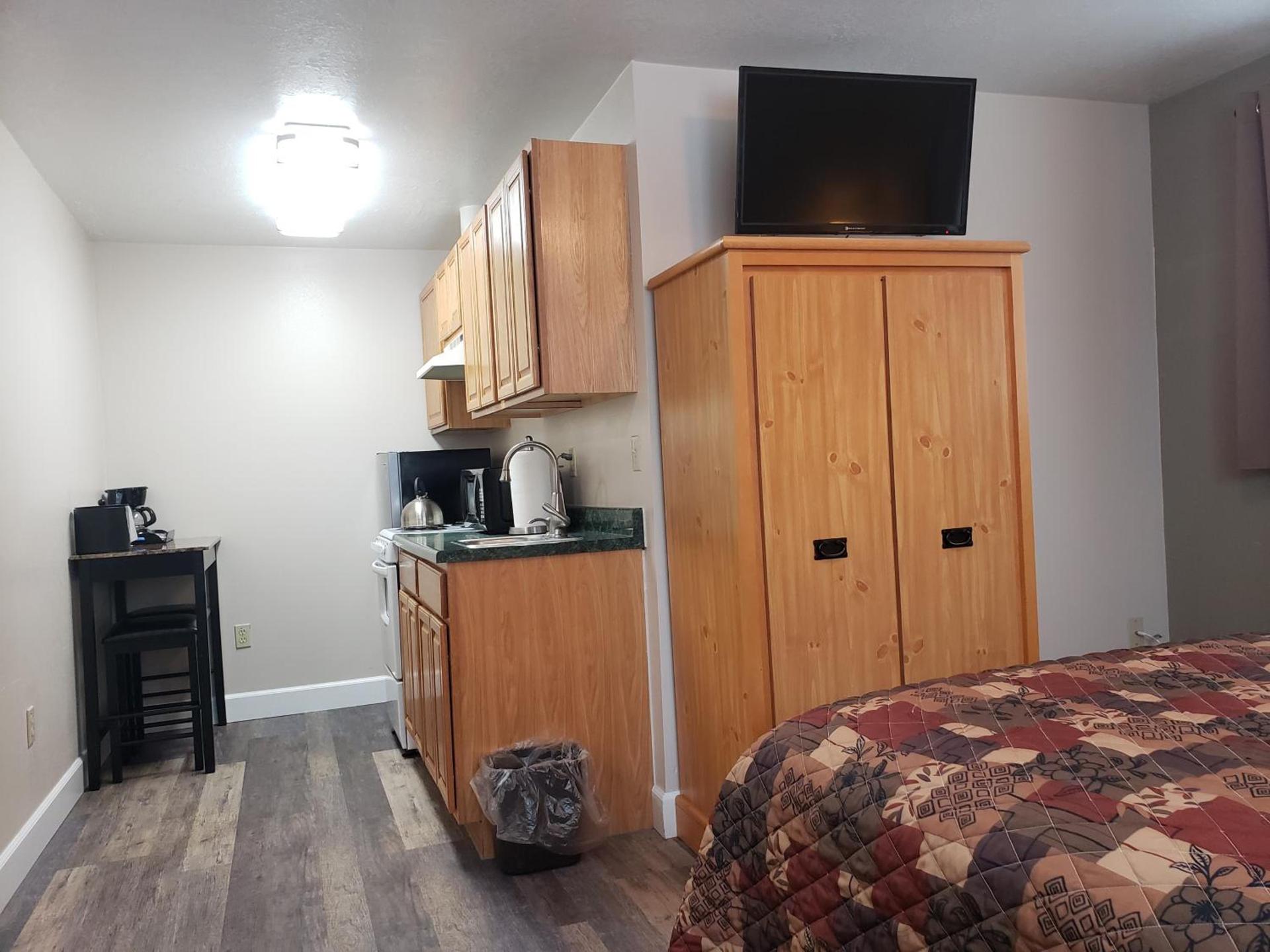 Bridge Street Inn photo 7