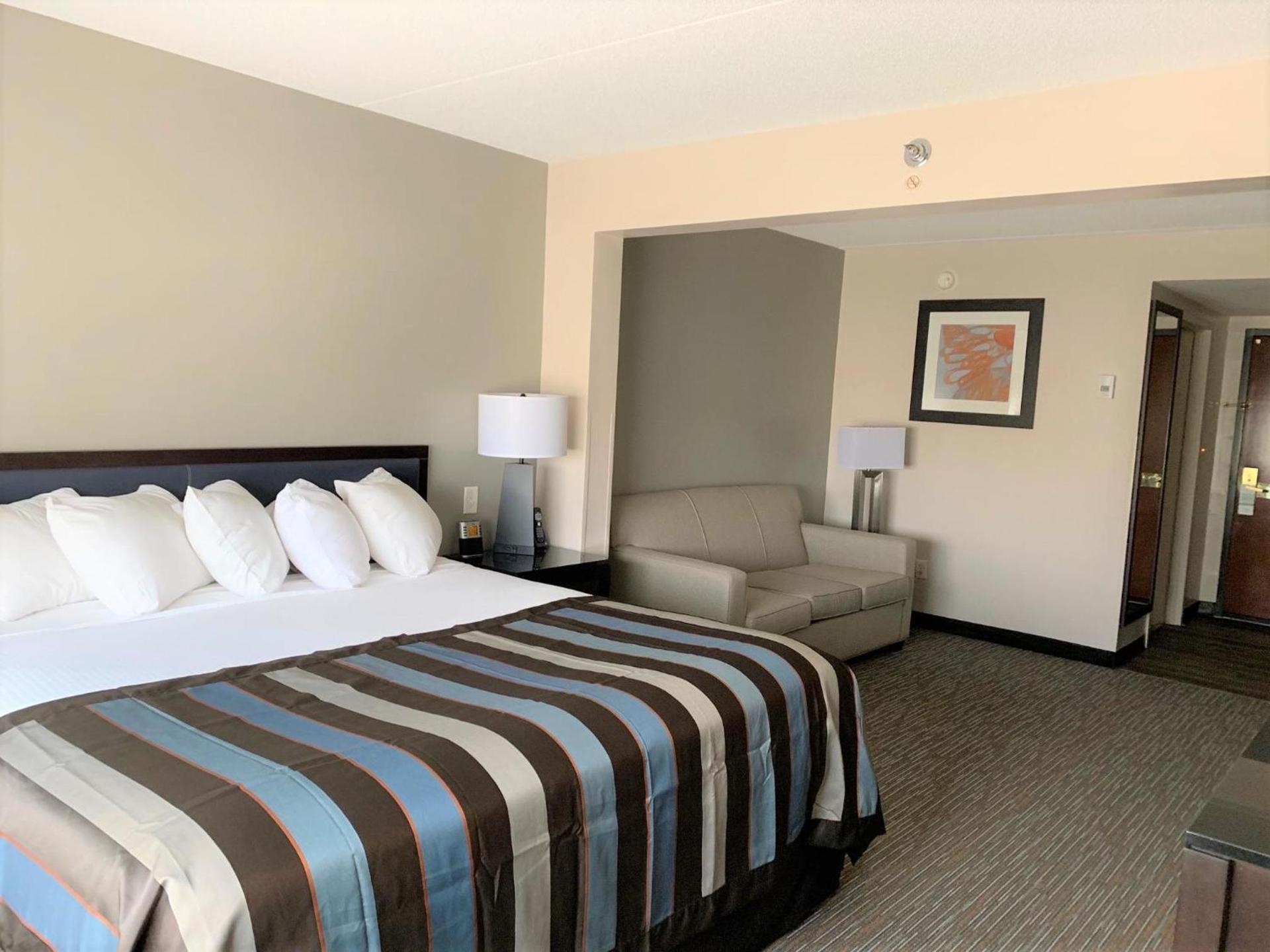 Wingate by Wyndham Wilmington photo 44