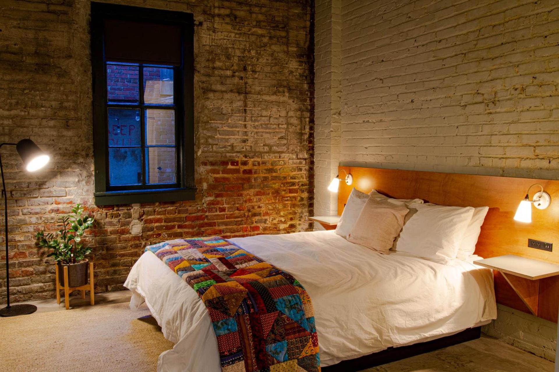 Travelers Hotel photo 13