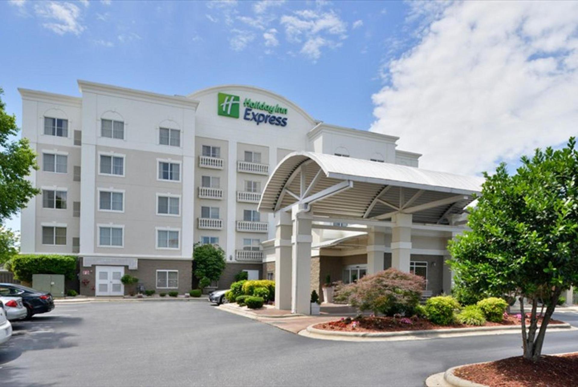 Holiday Inn Express Hotel & Suites Mooresville - Lake Norman by IHG — hotel in Mooresville