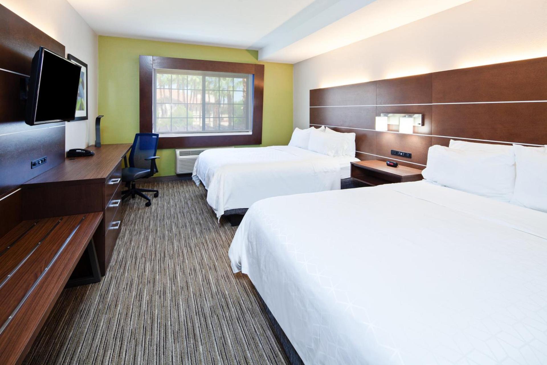 Holiday Inn Express & Suites Rancho Mirage - Palm Spgs Area by IHG photo 29