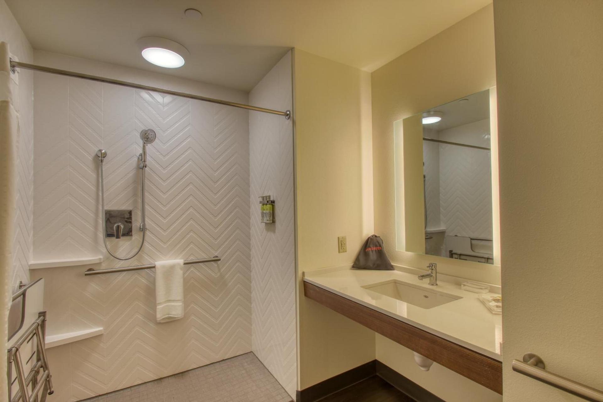 Holiday Inn - Appleton by IHG photo 11