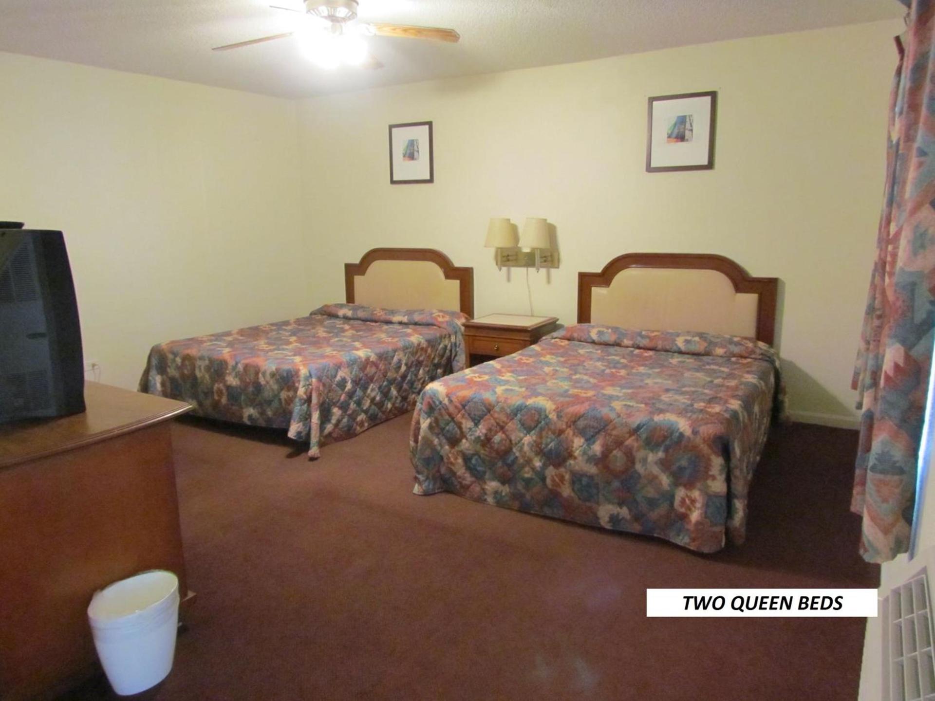 Economy Inn photo 9