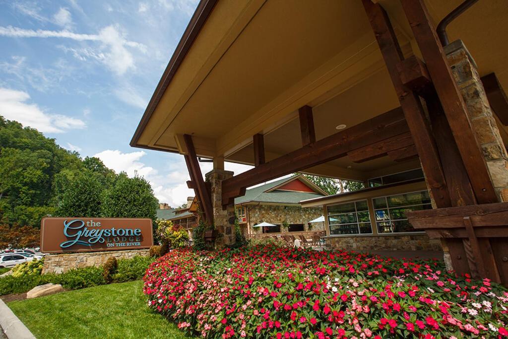 Greystone Lodge on the River photo 3